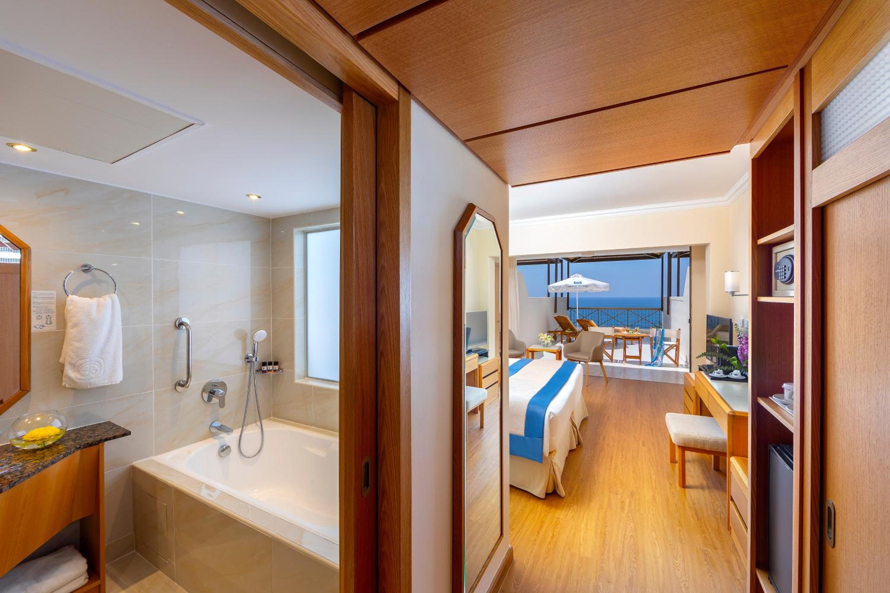 Executive-Zweibettzimmer-Suite mit Meerblick