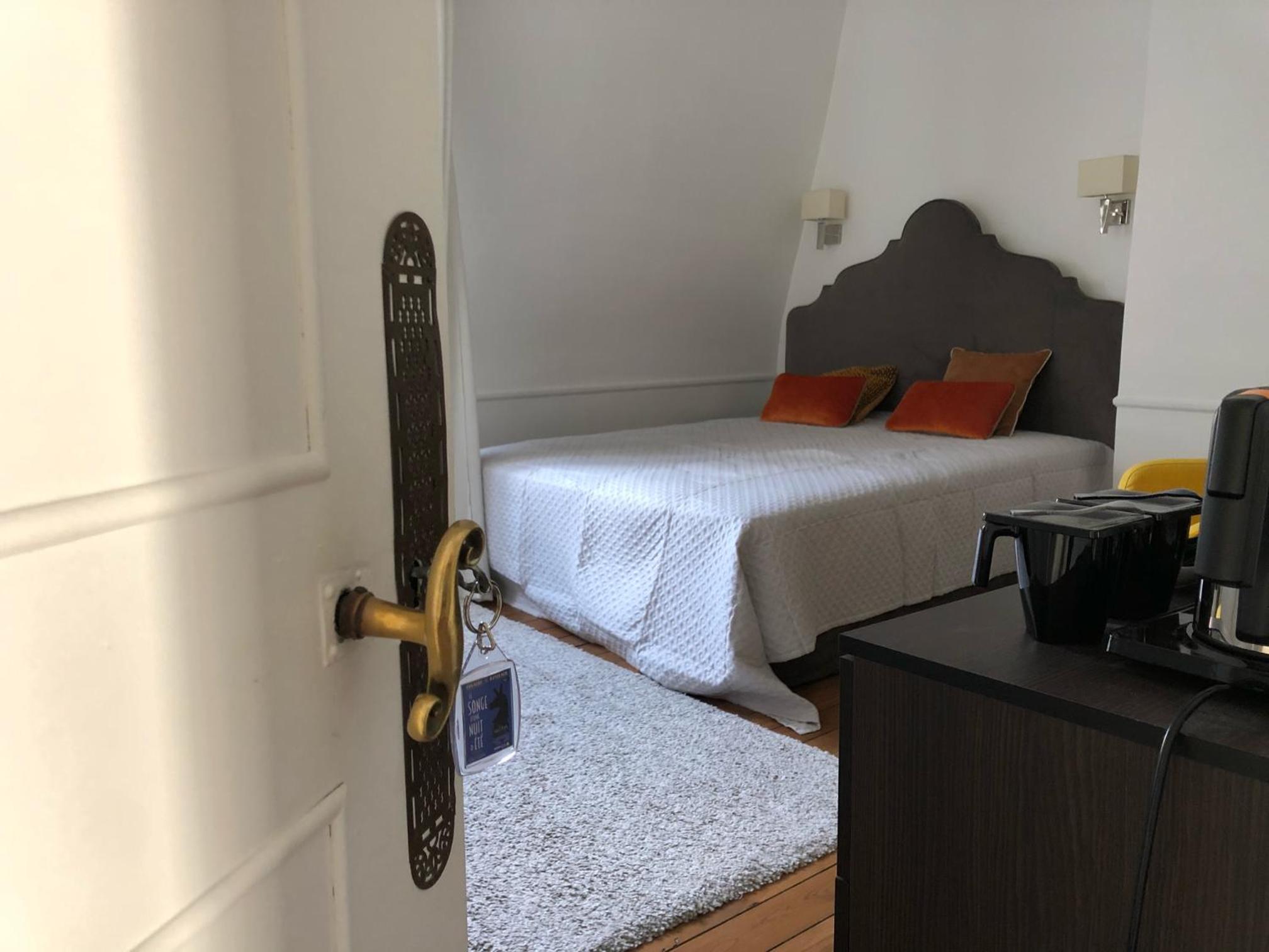 Double Room with Private External Bathroom