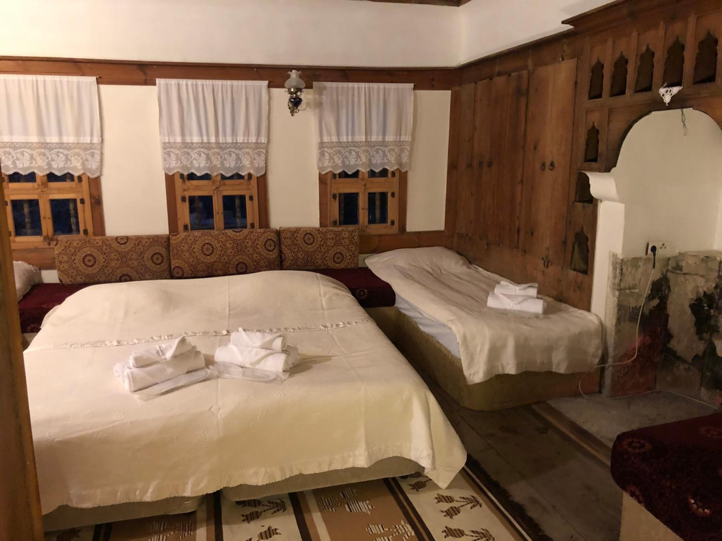 Single Bed in Female Dormitory Room photo 2