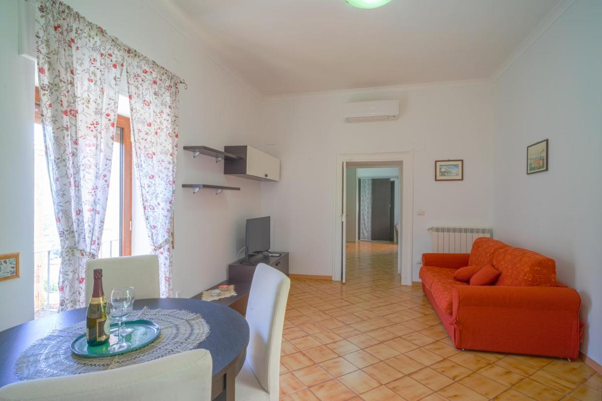 Apartment - Ground Floor photo 2