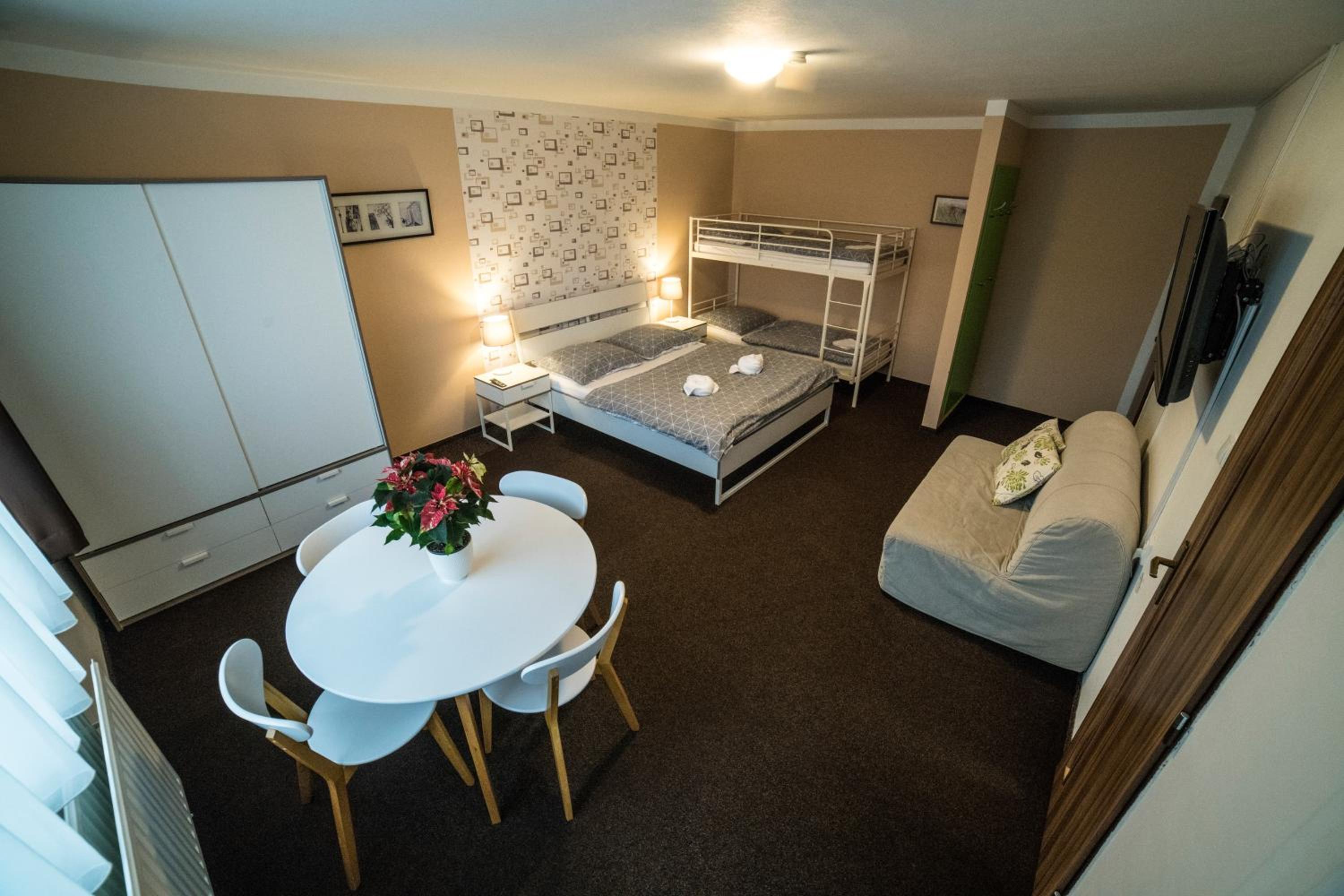 Quadruple Room with Balcony photo 1