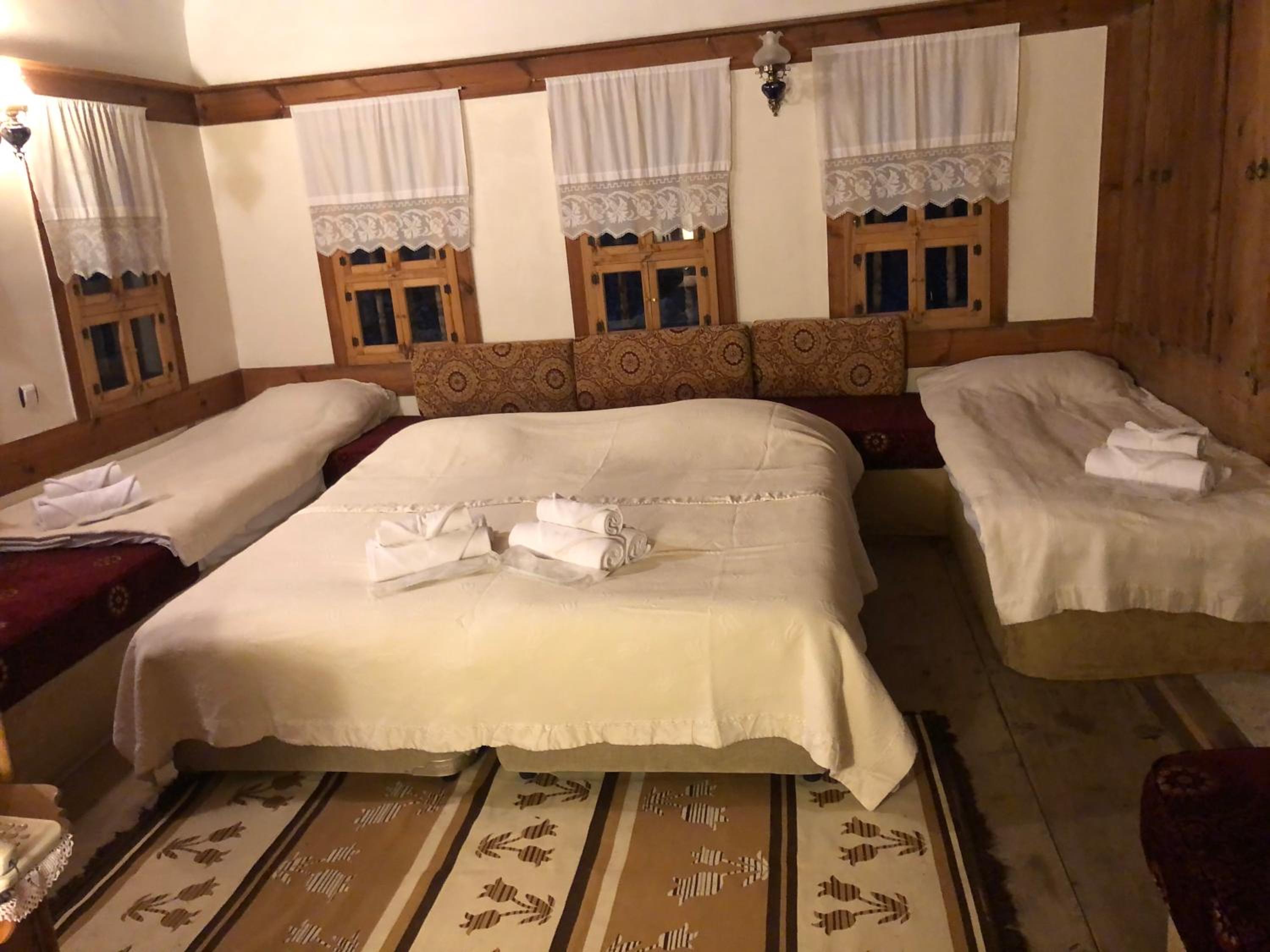 Deluxe Triple Room photo 1