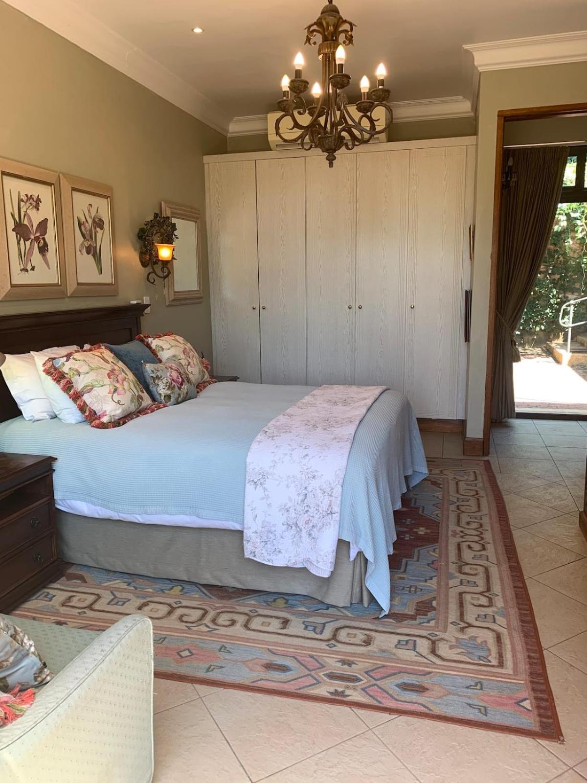 Deluxe Double Room - Photo 8