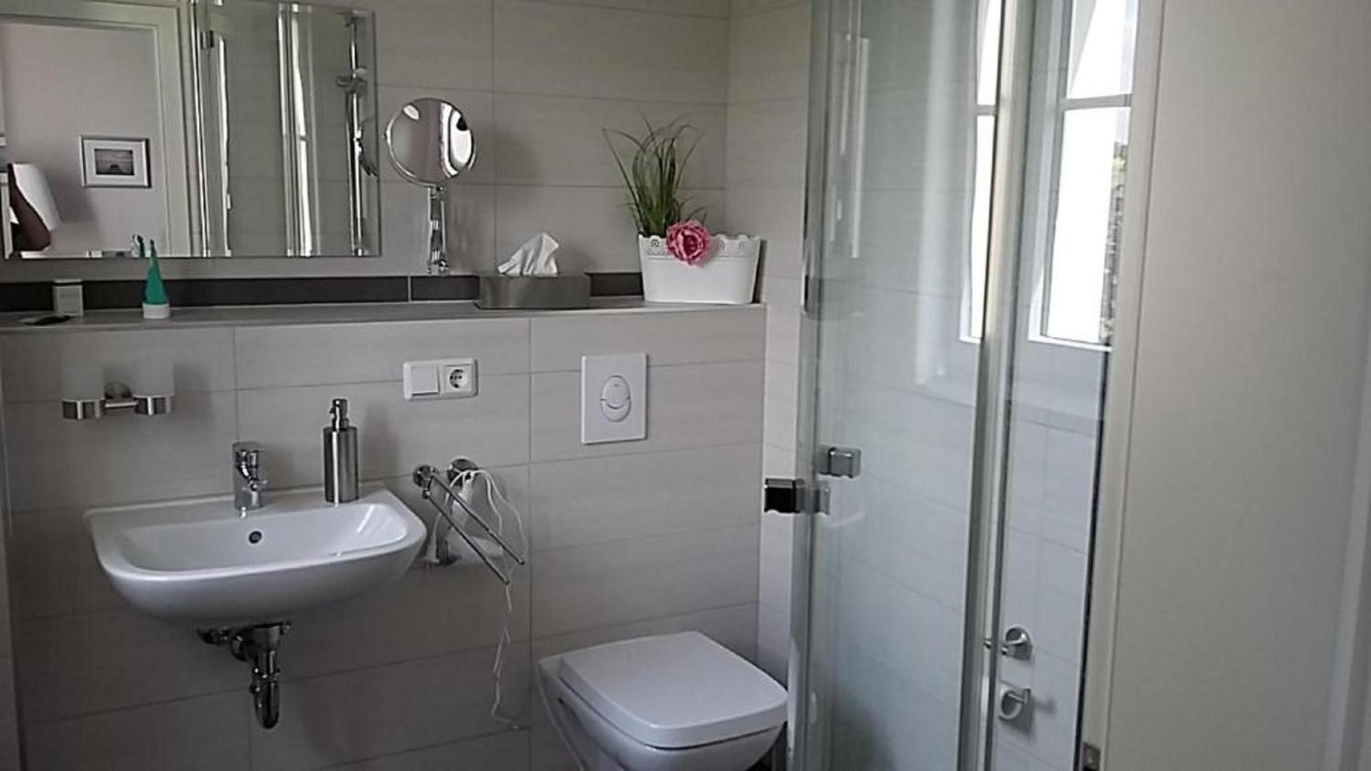 Double Room with Private Bathroom photo 3