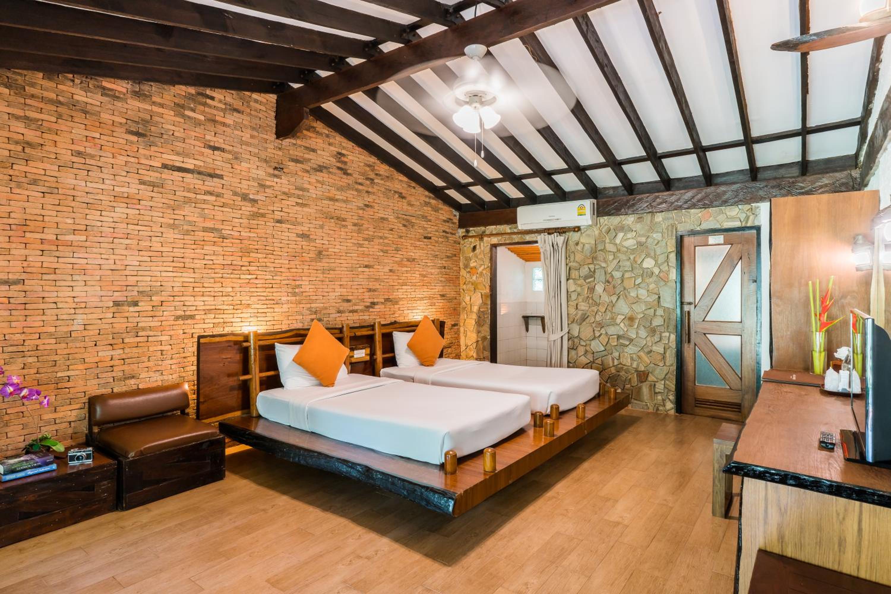 Superior Twin Room photo 2