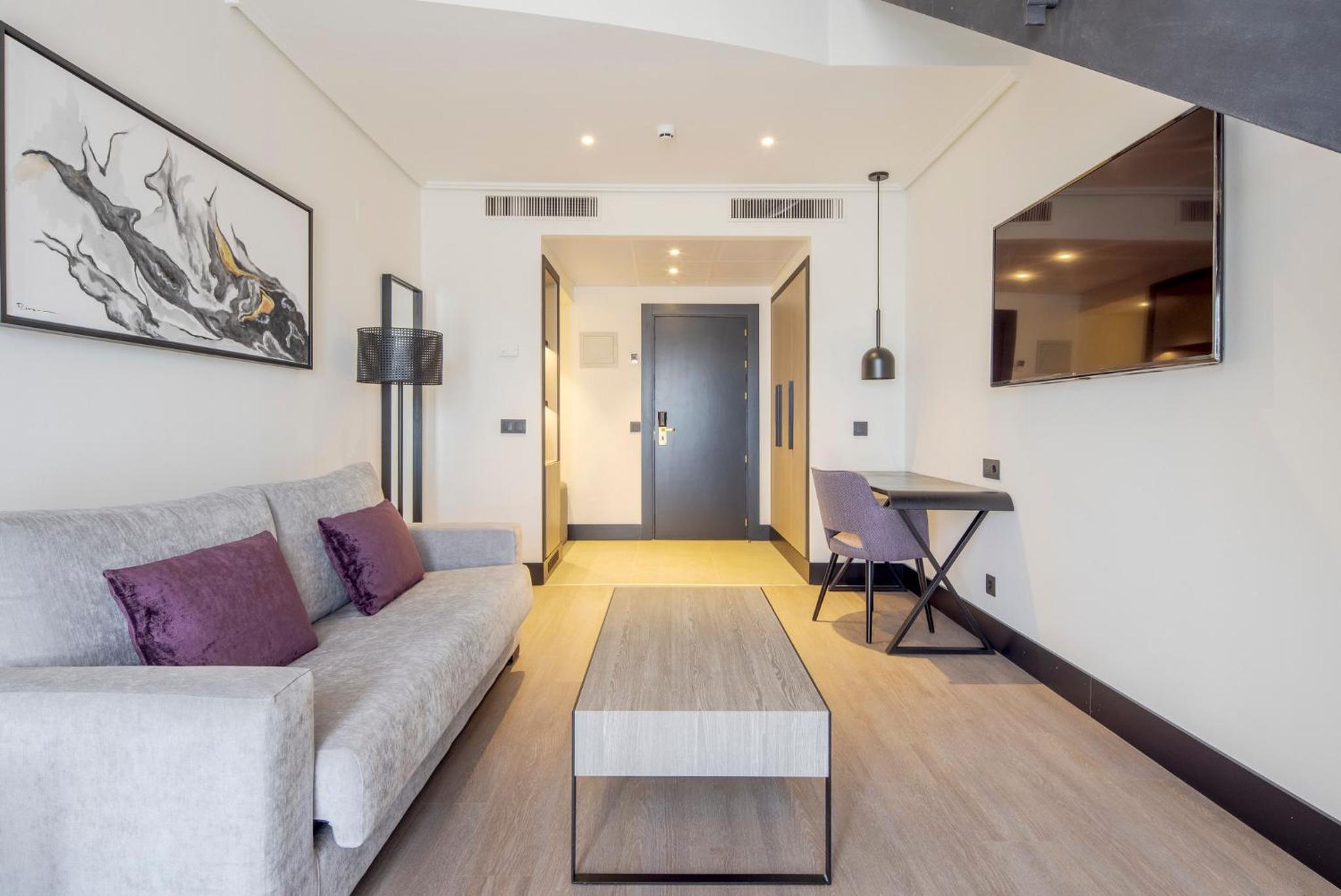 Duplex Premium Room (2 Adults + 1 Child) - Photo 4