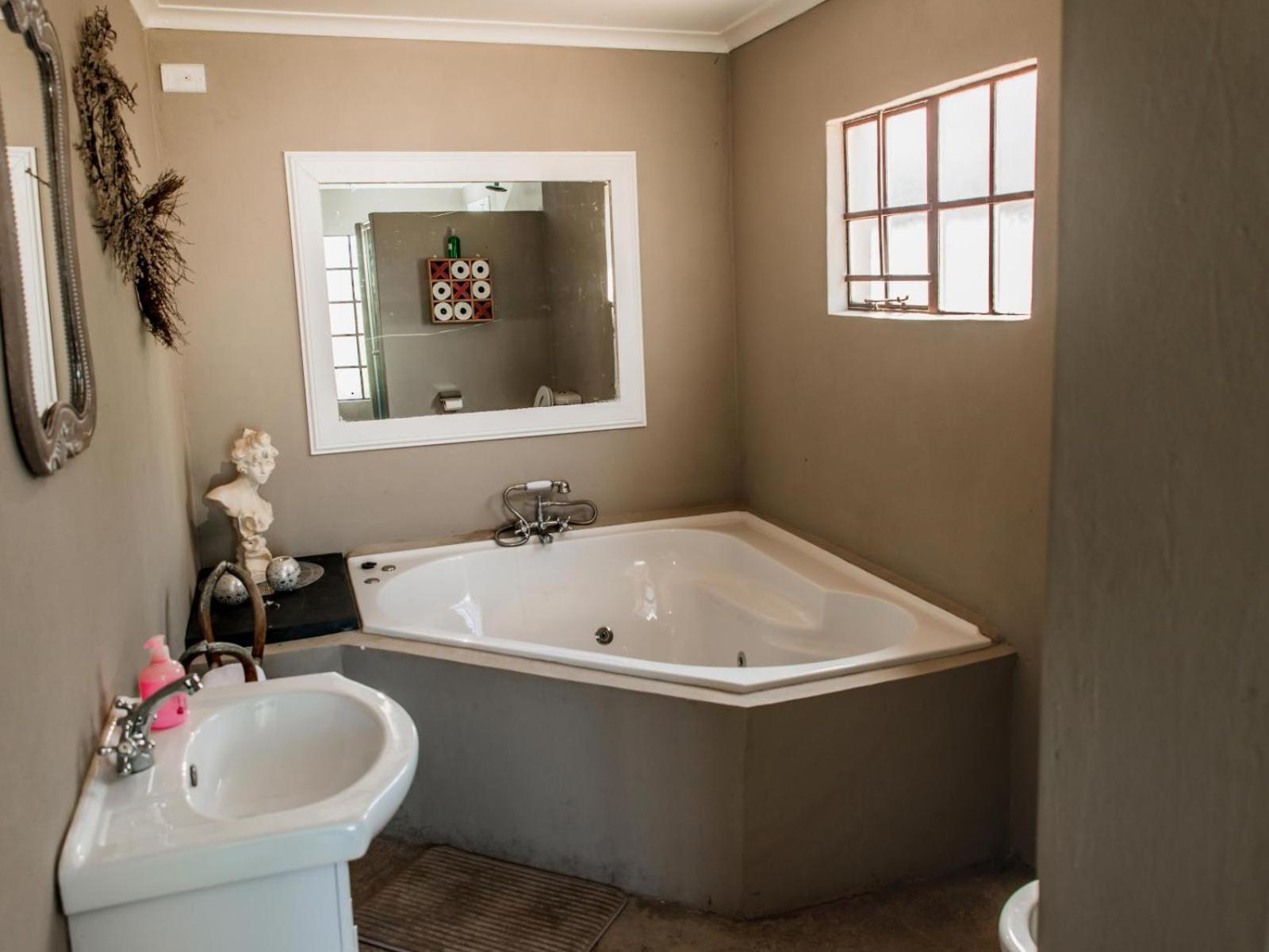 Honeymoon Suite - Photo 7