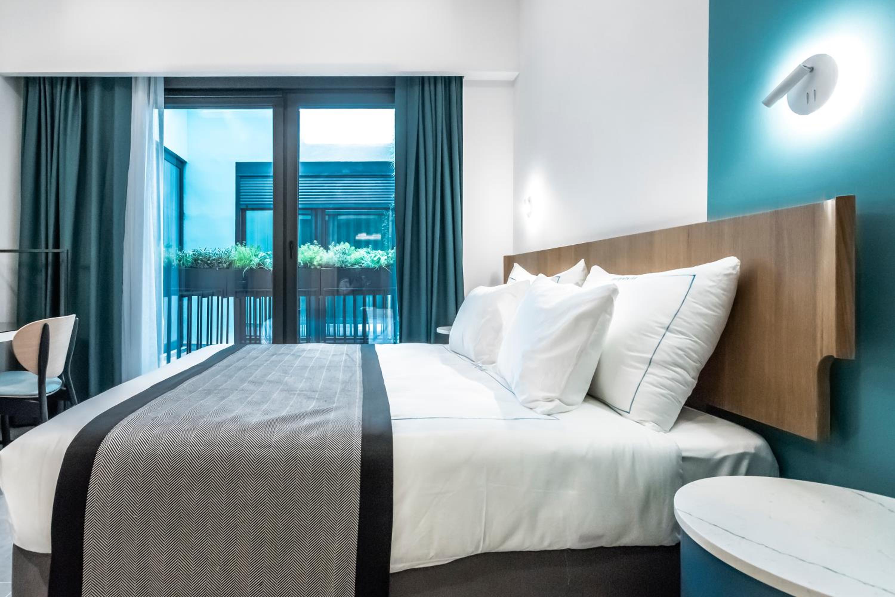 Standard Double Room - Photo 1