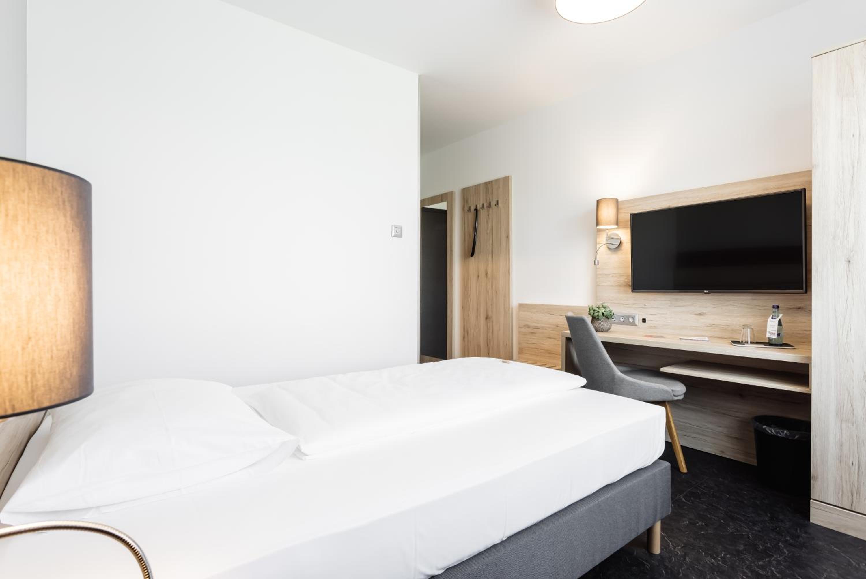 Single Room photo 3