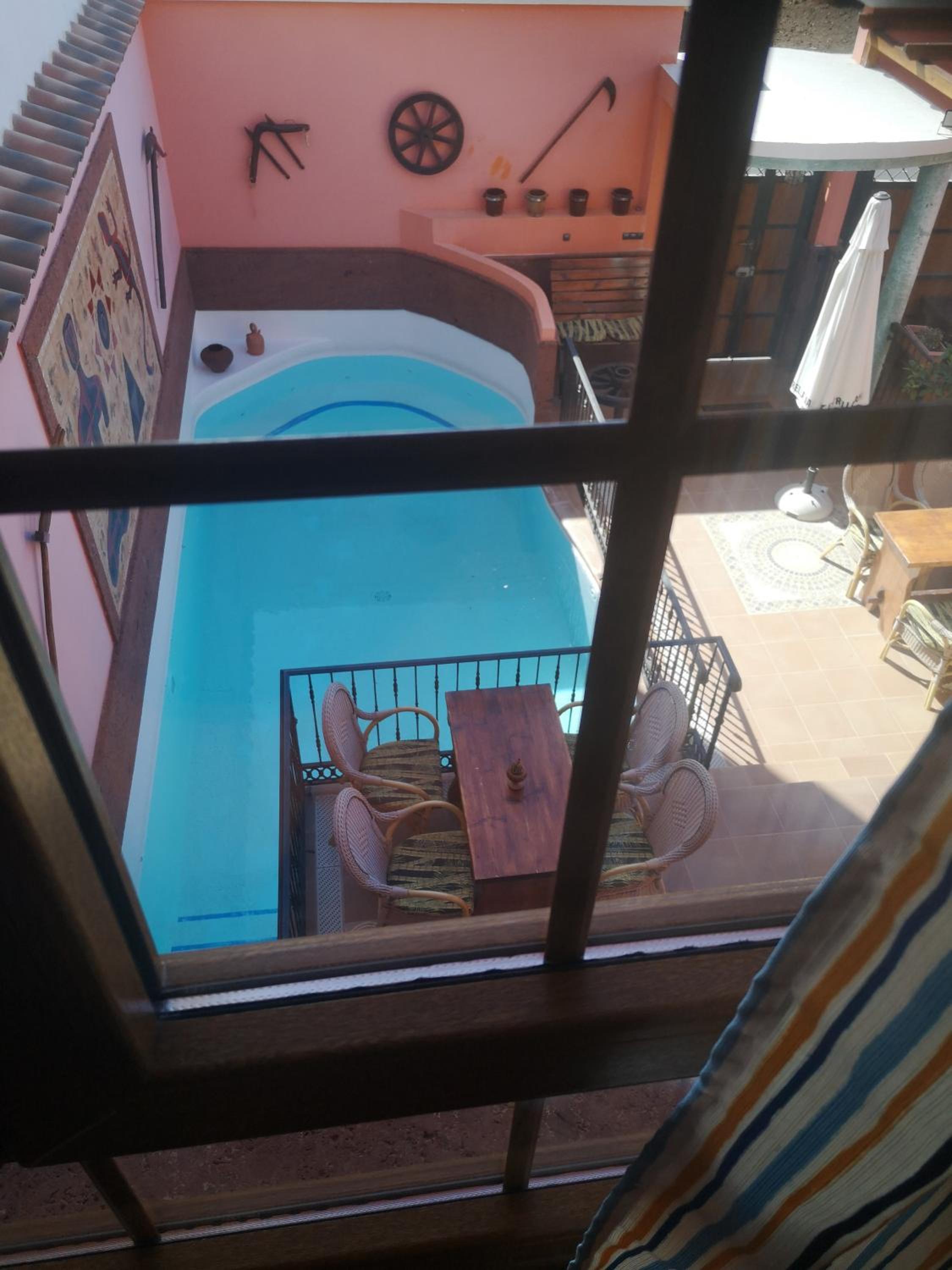 Deluxe Room (2 Adults + 1 Child) photo 2