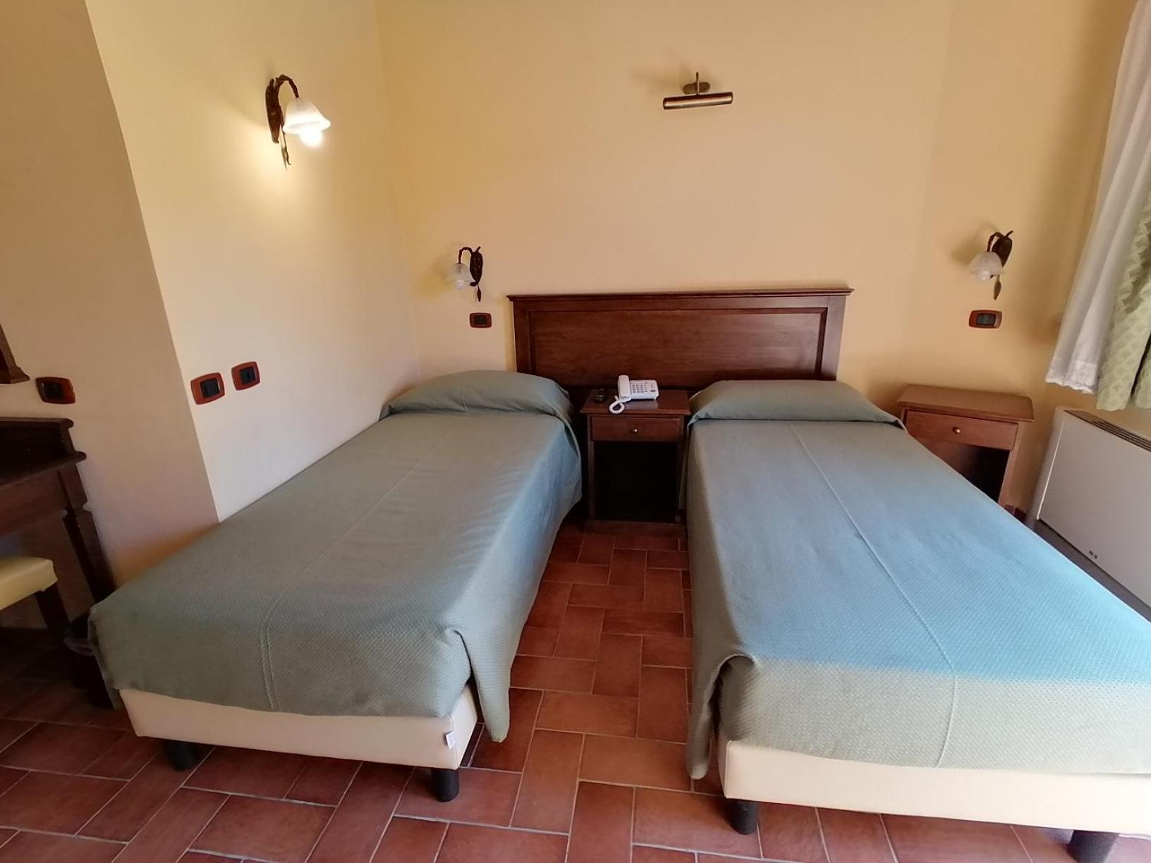 Basic Triple Room - Photo 4