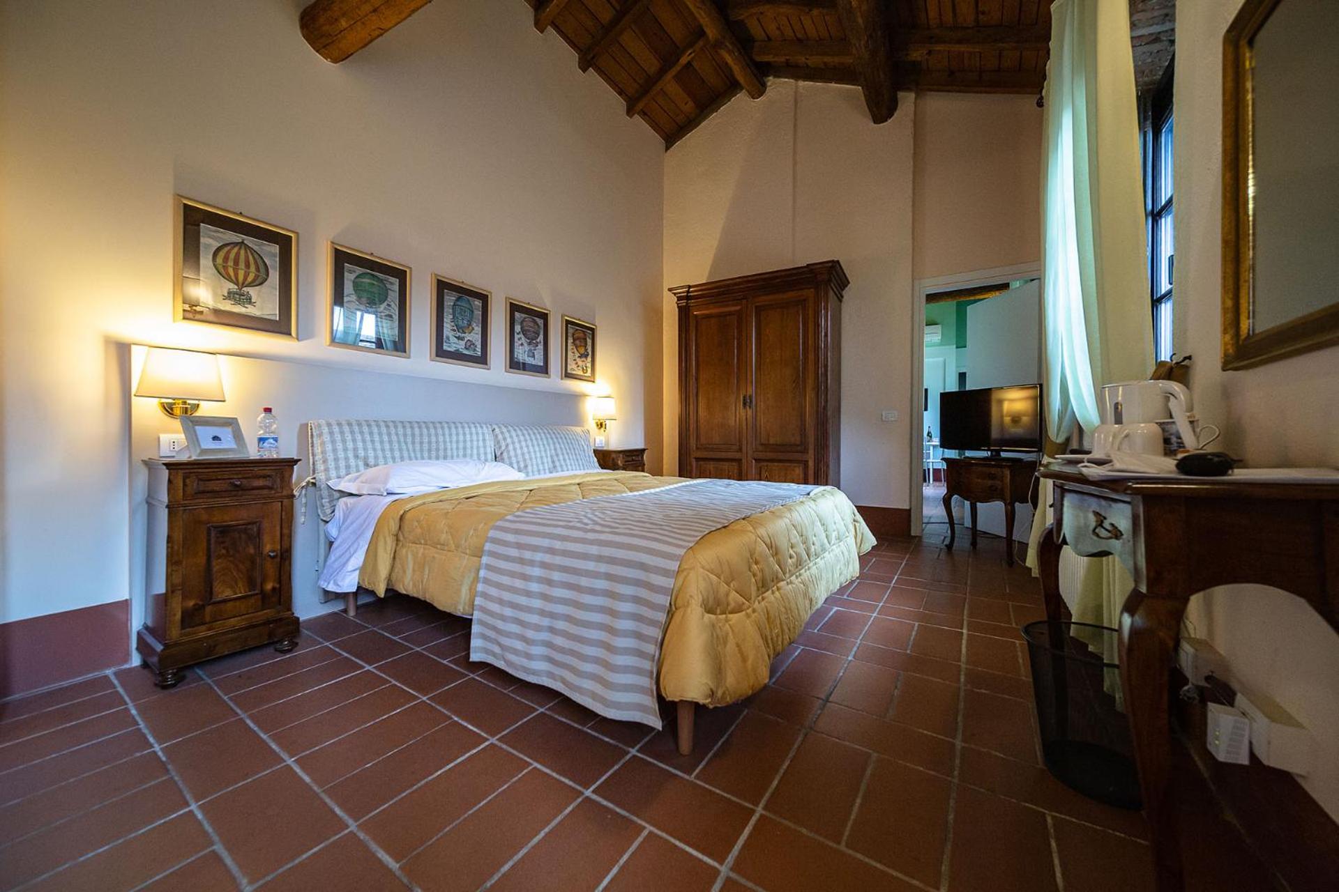 Double or Twin Room with Private Bathroom photo 1