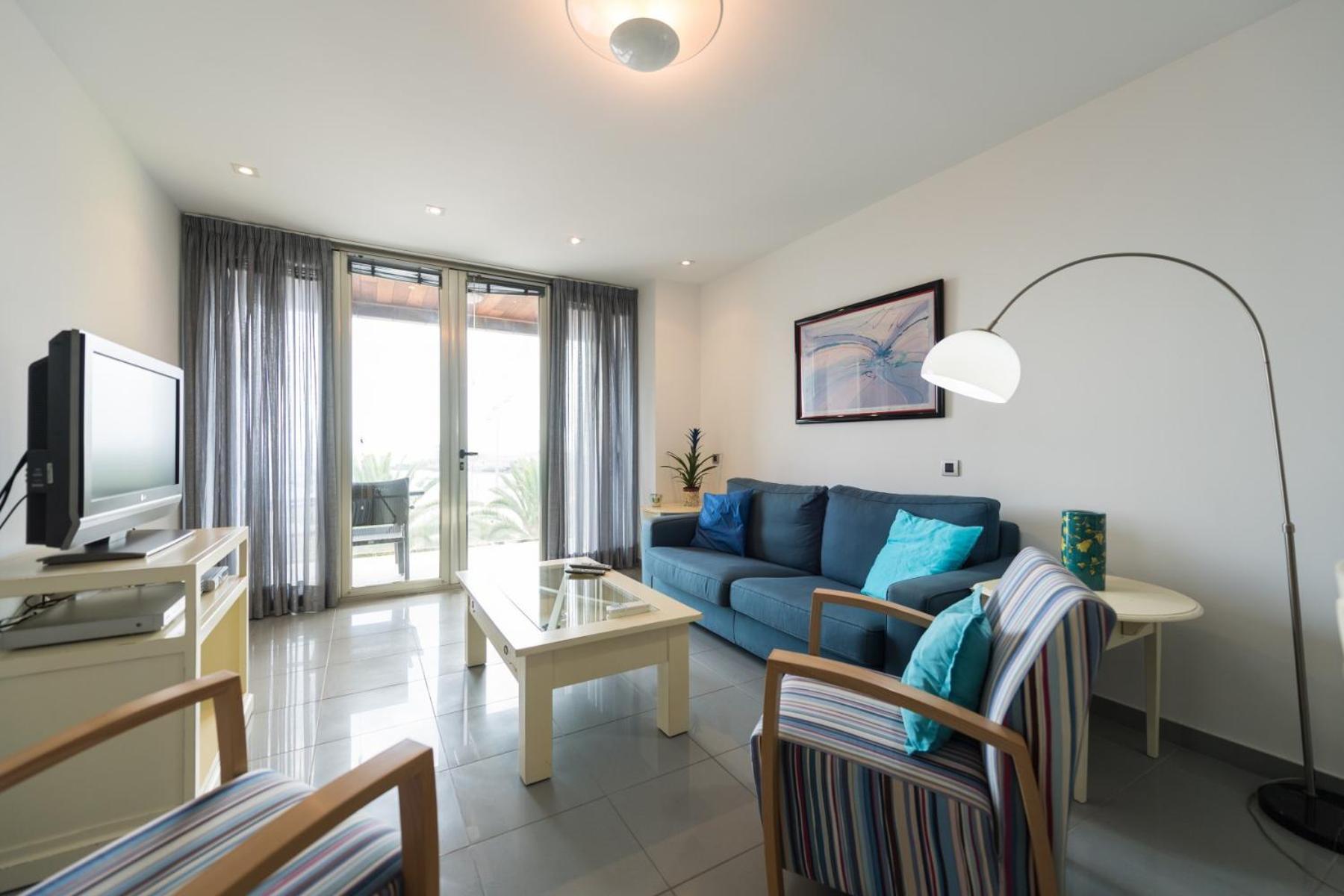 Apartamento con Balcón