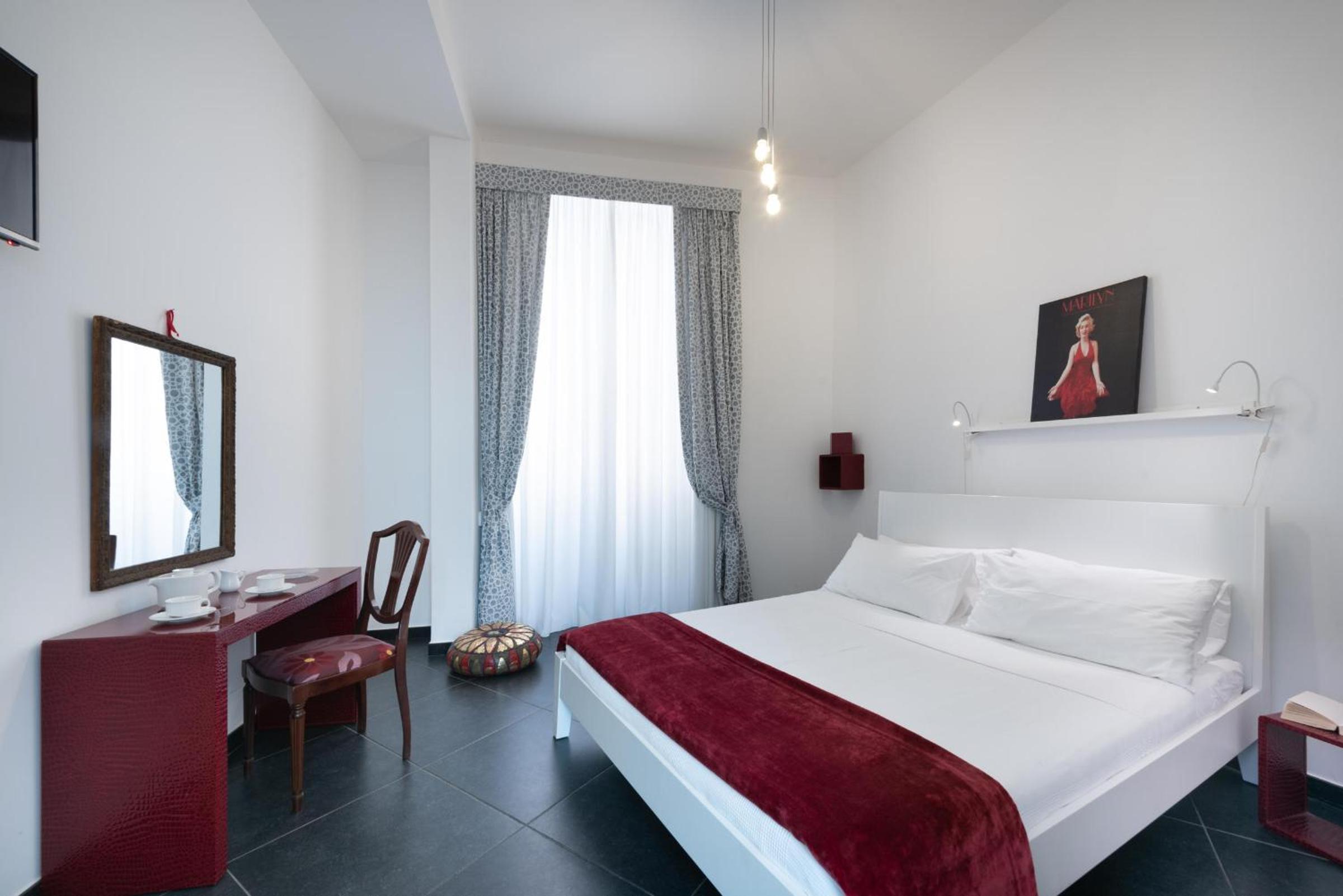 Standard Double Room - Photo 1