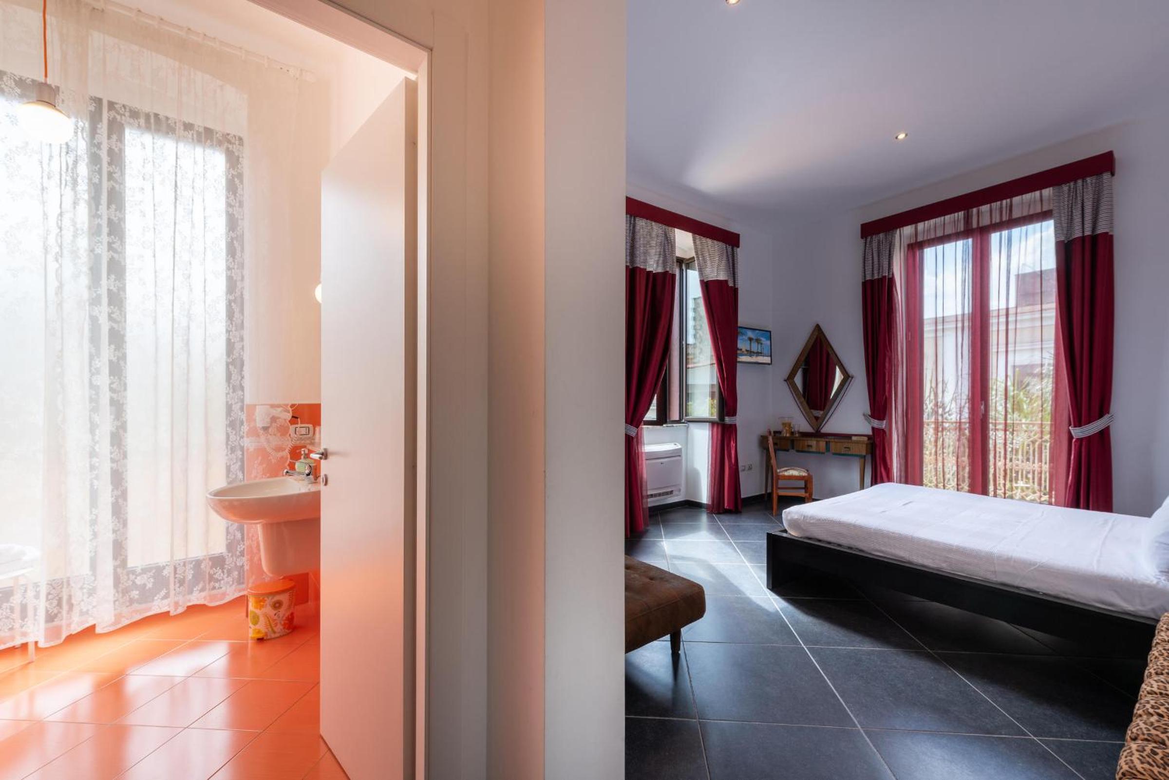 Superior Double Room - Photo 10