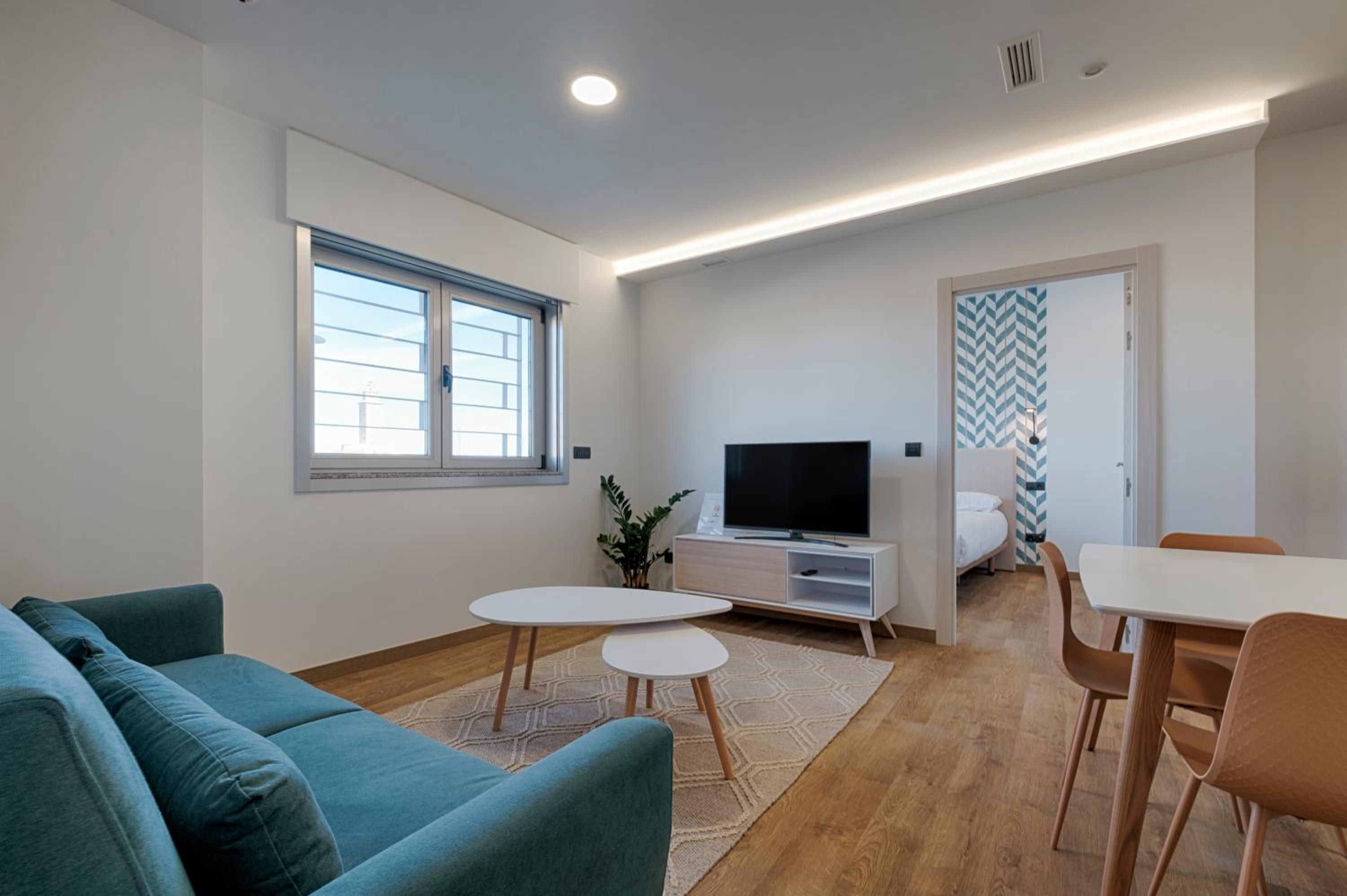 One-Bedroom Apartment - Photo 7