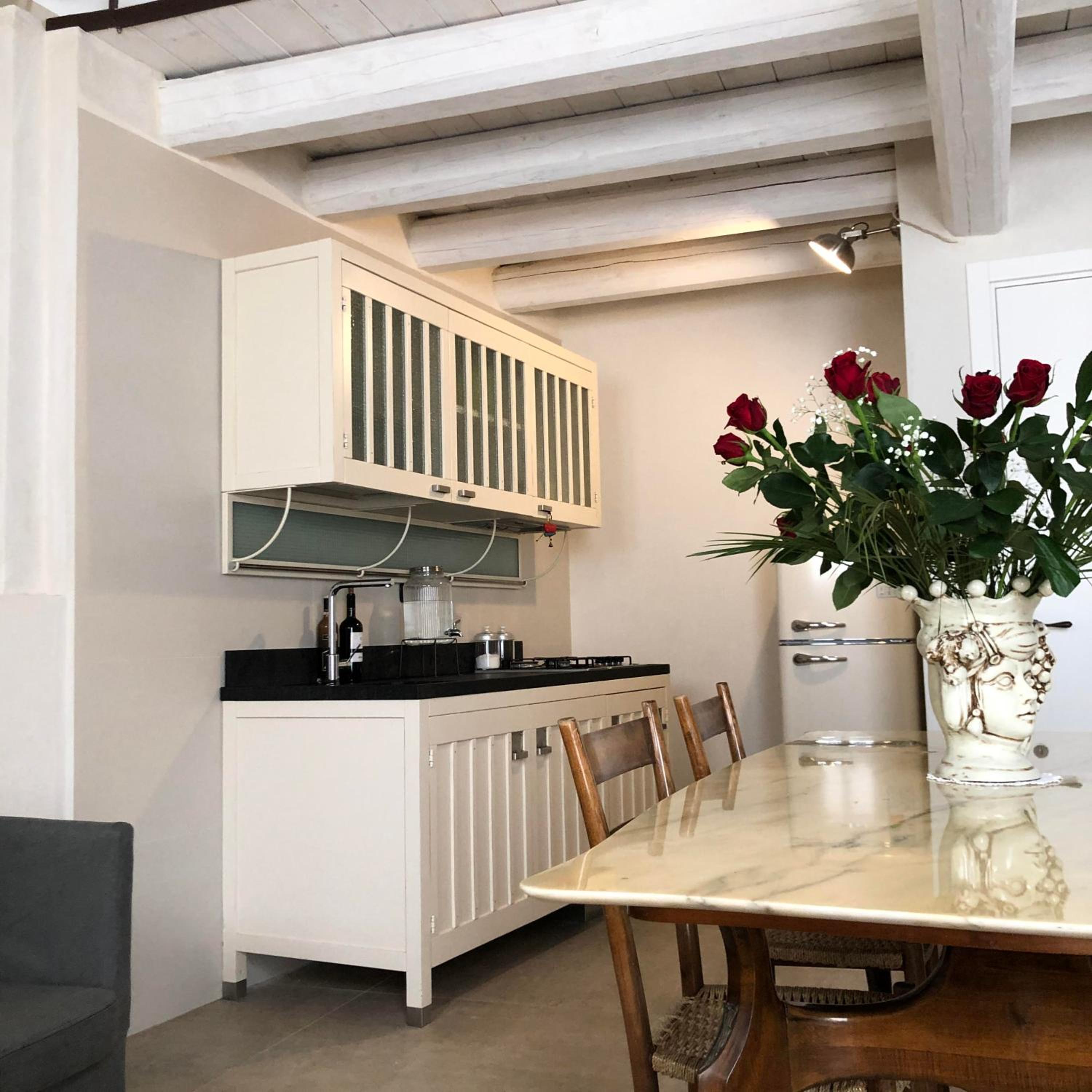 One-Bedroom House photo 2