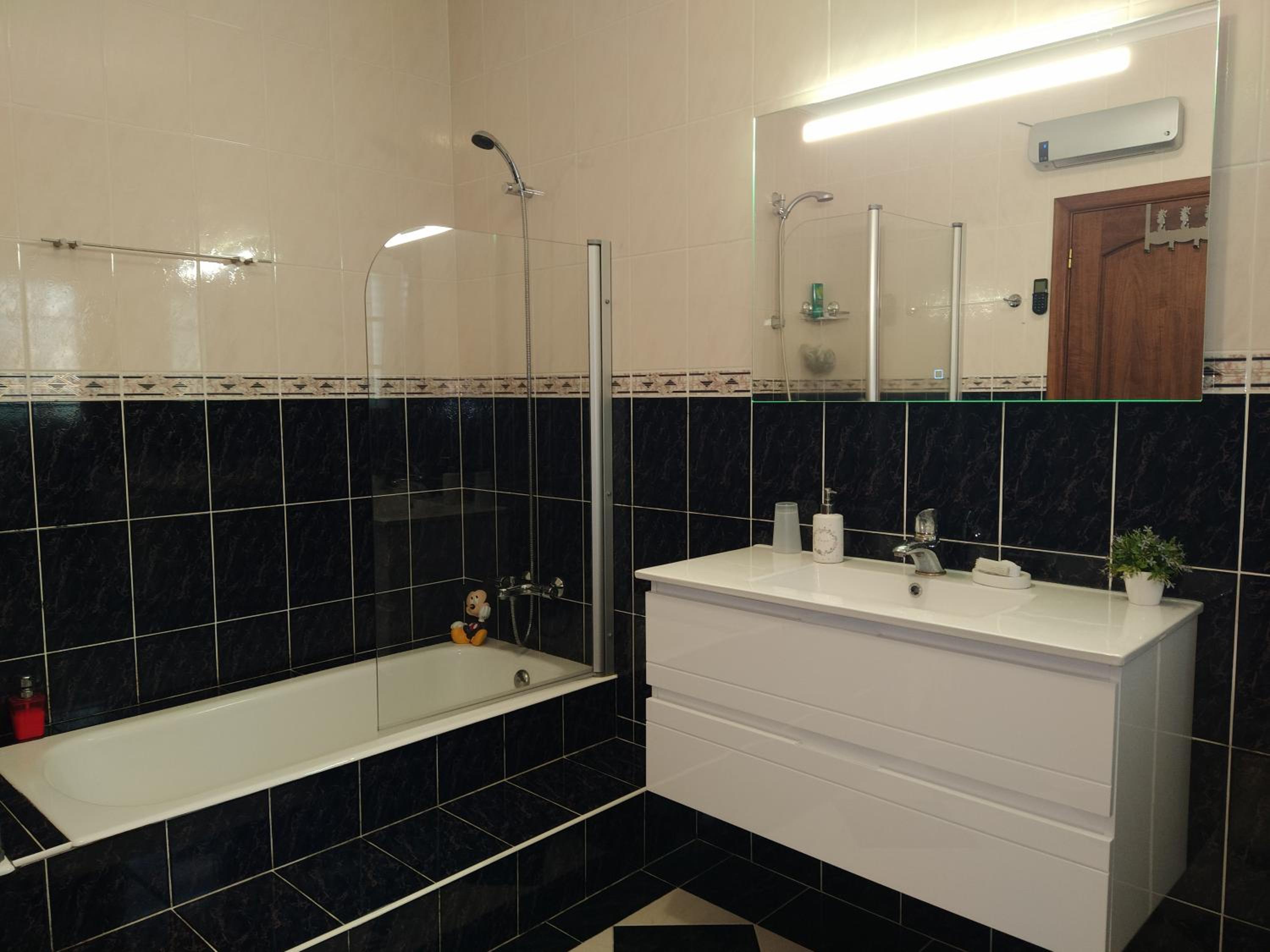 Two-Bedroom House - Photo 46