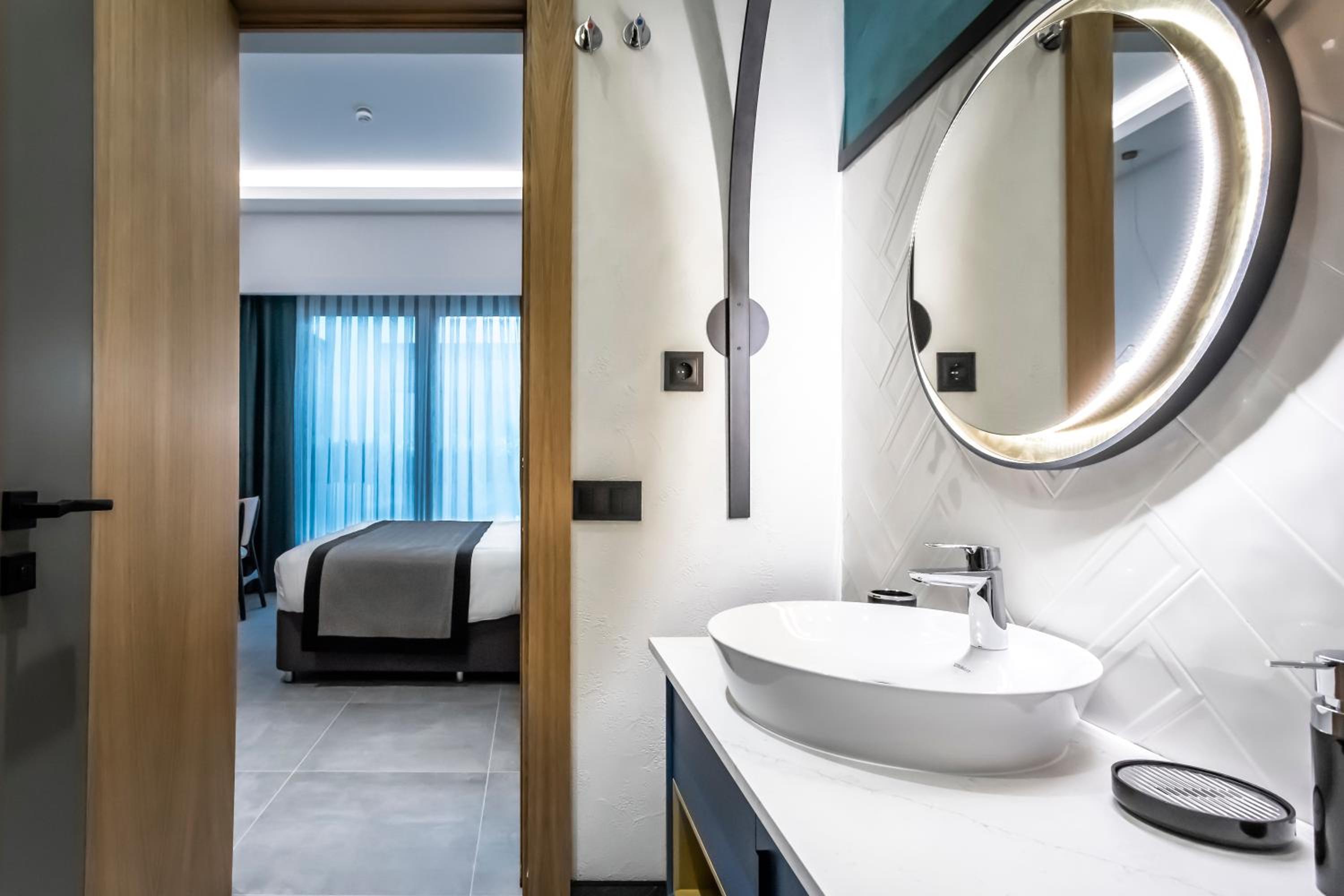 Standard Double Room - Photo 4