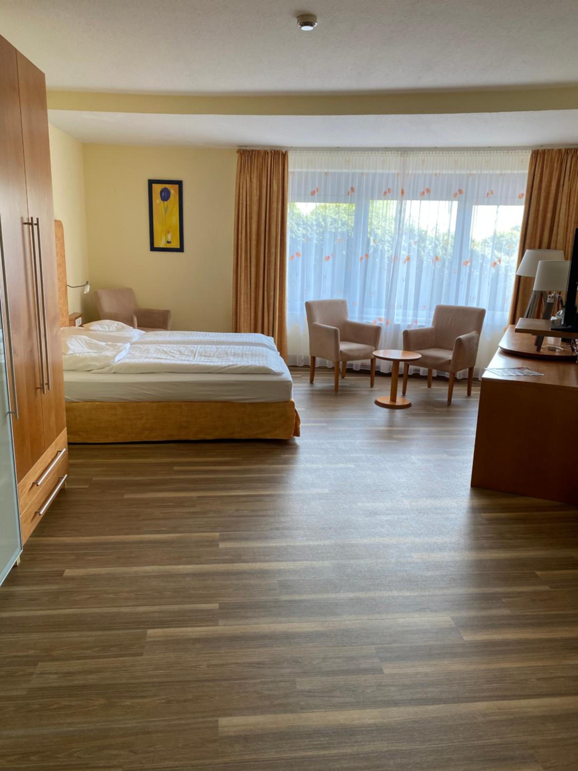 Budget Double Room photo 2