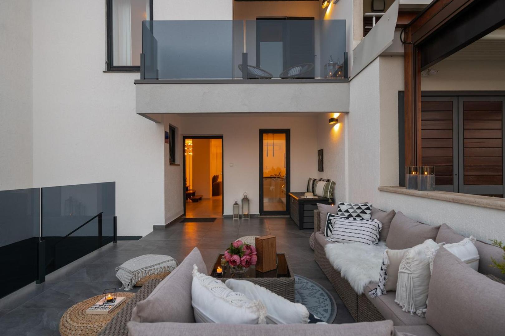 Villa with Sea View photo 3