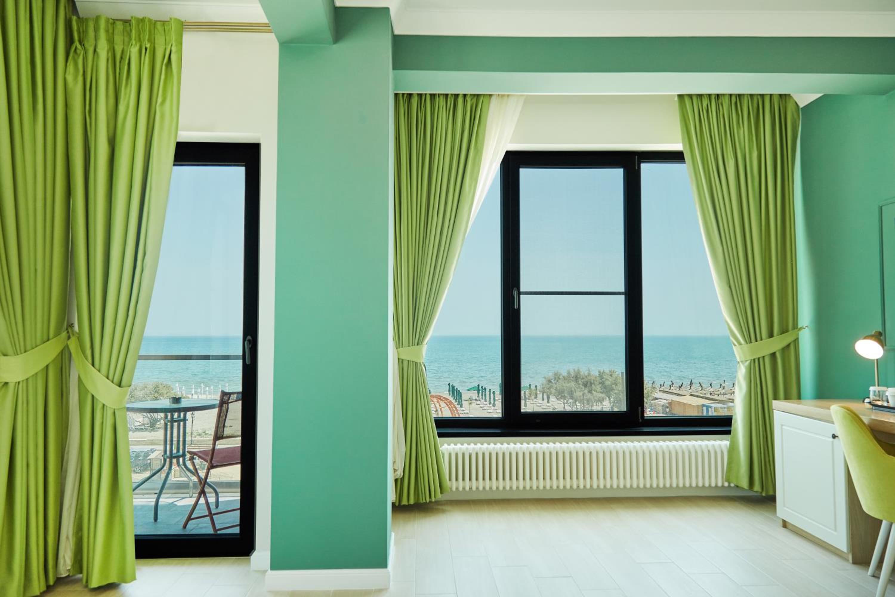 Deluxe Double Room with Balcony and Sea View