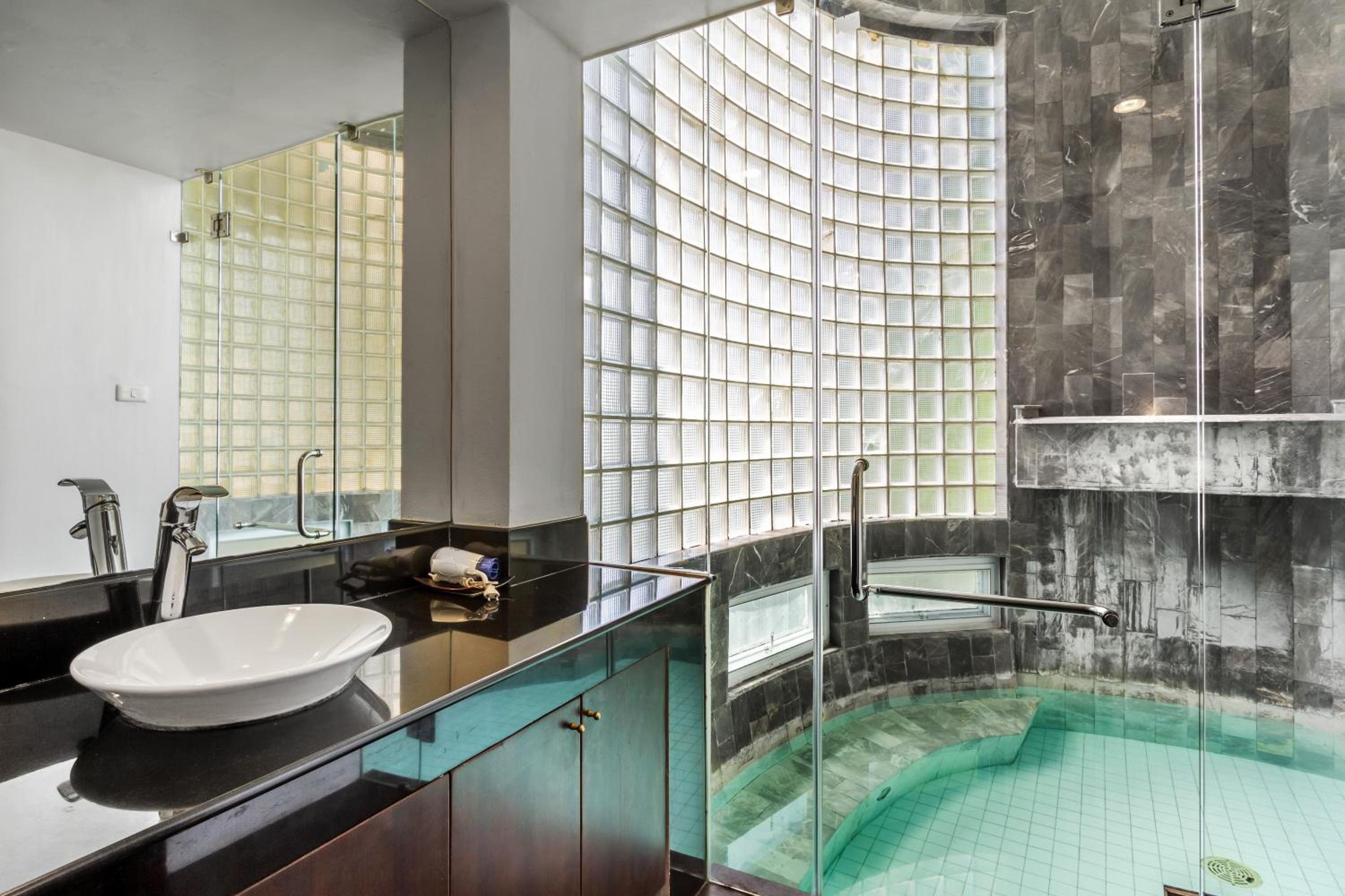 Private Onsen Sanctuary - Photo 5