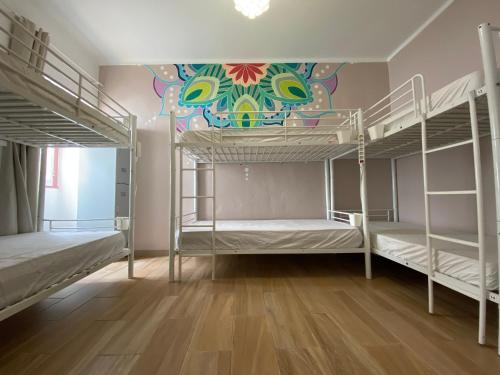 Bed in 6-Bed Female Dormitory Room photo 2