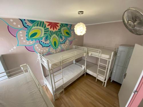 Bed in 6-Bed Female Dormitory Room photo 1