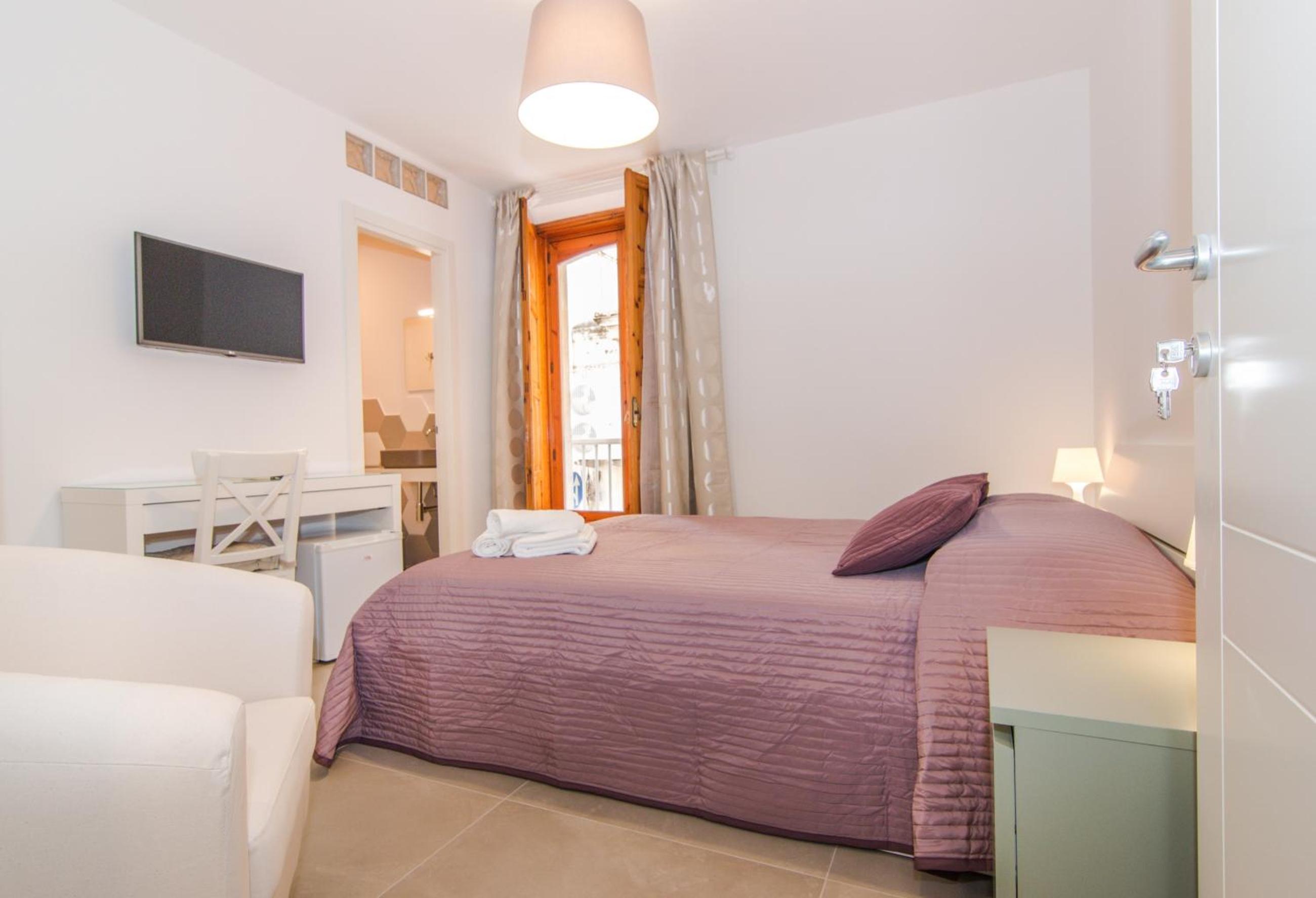 Double Room with Private Bathroom photo 1