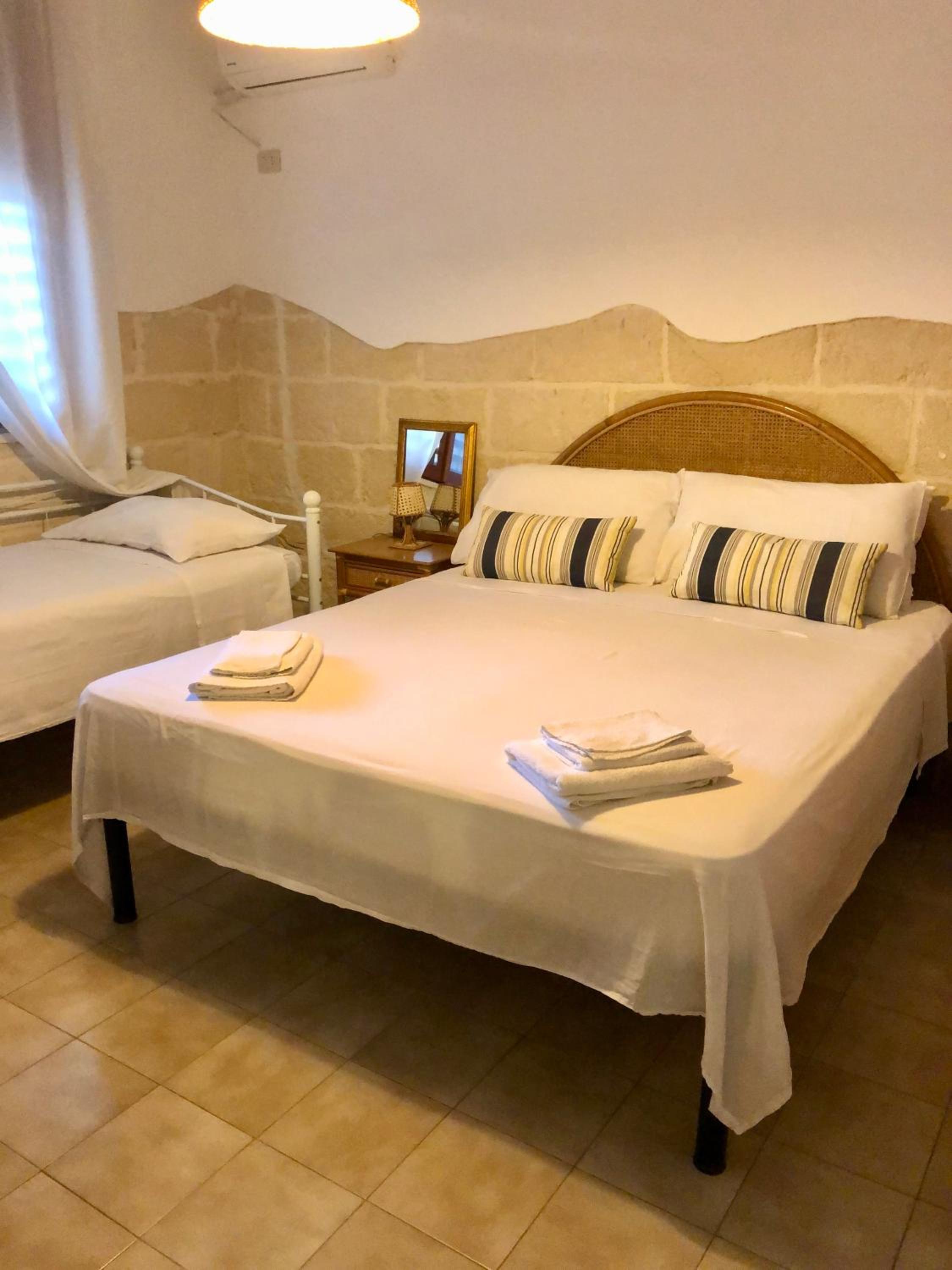 Double Room with Private Bathroom photo 1