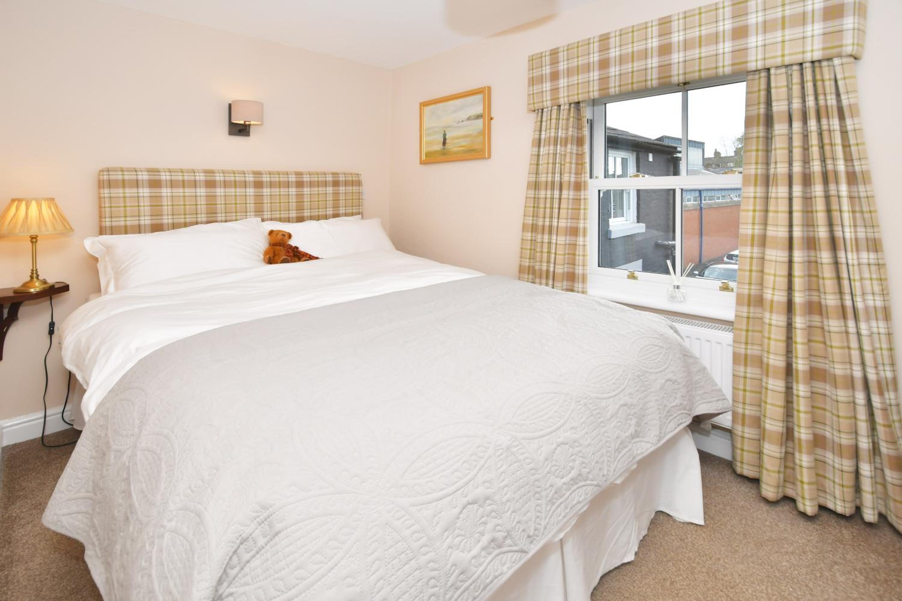 Deluxe King Room - Photo 1