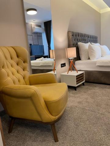 Deluxe Double or Twin Room - Photo 8