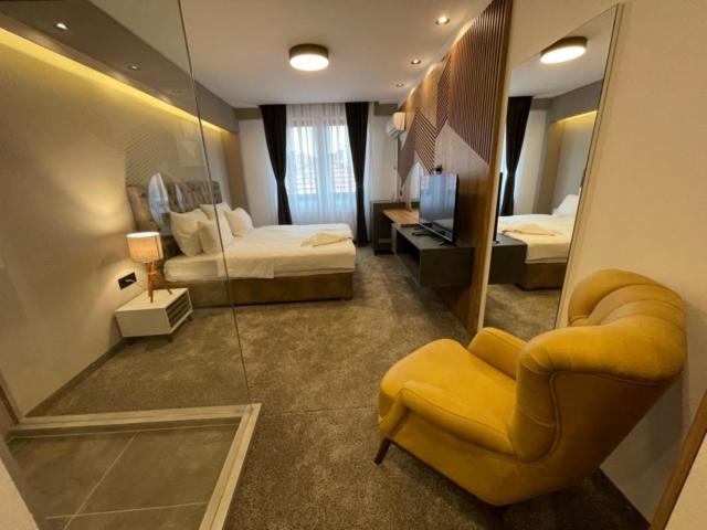 Deluxe Double or Twin Room - Photo 33