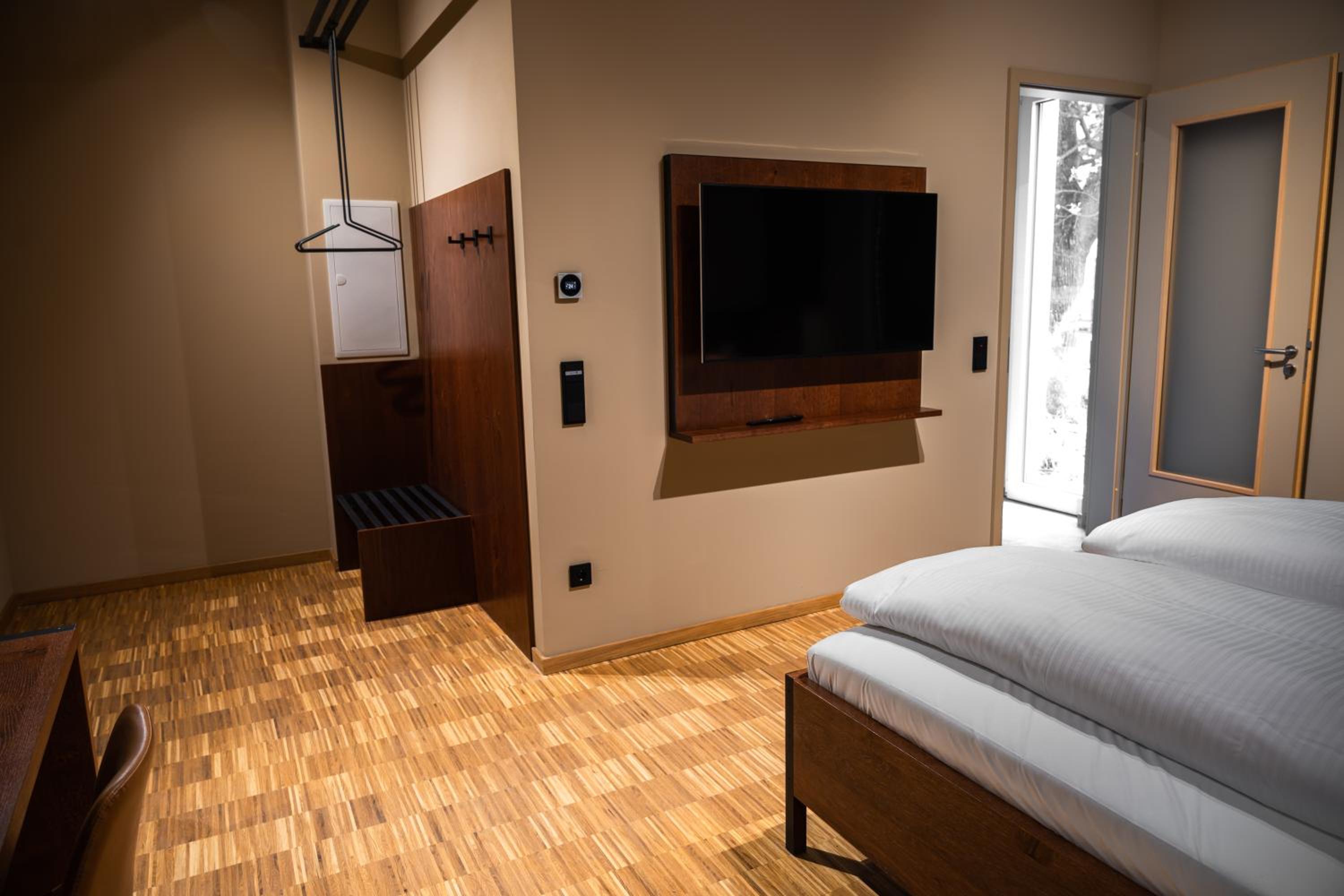 Standard Double Room - Photo 5