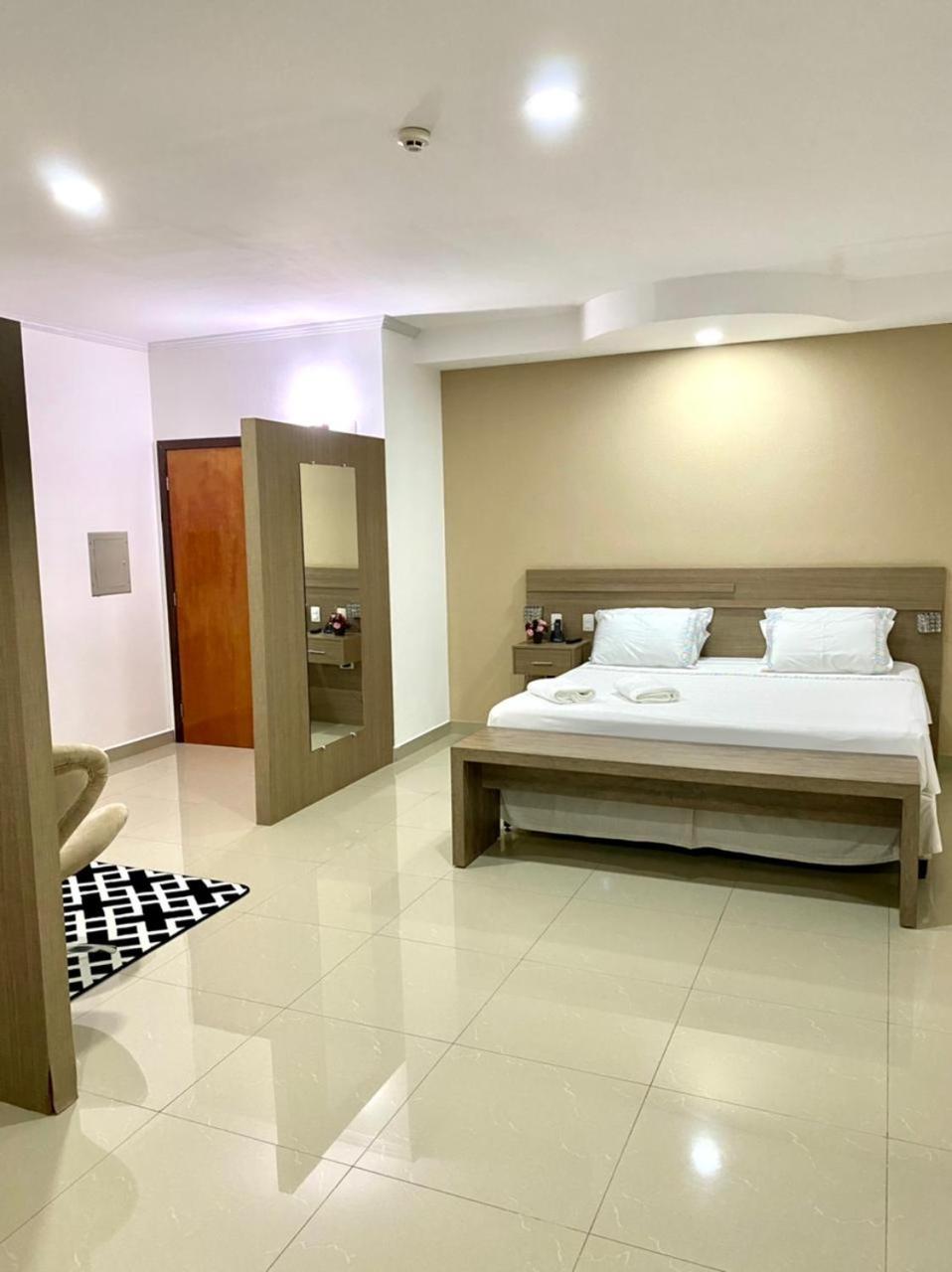 Deluxe Suite with Spa Bath photo 1