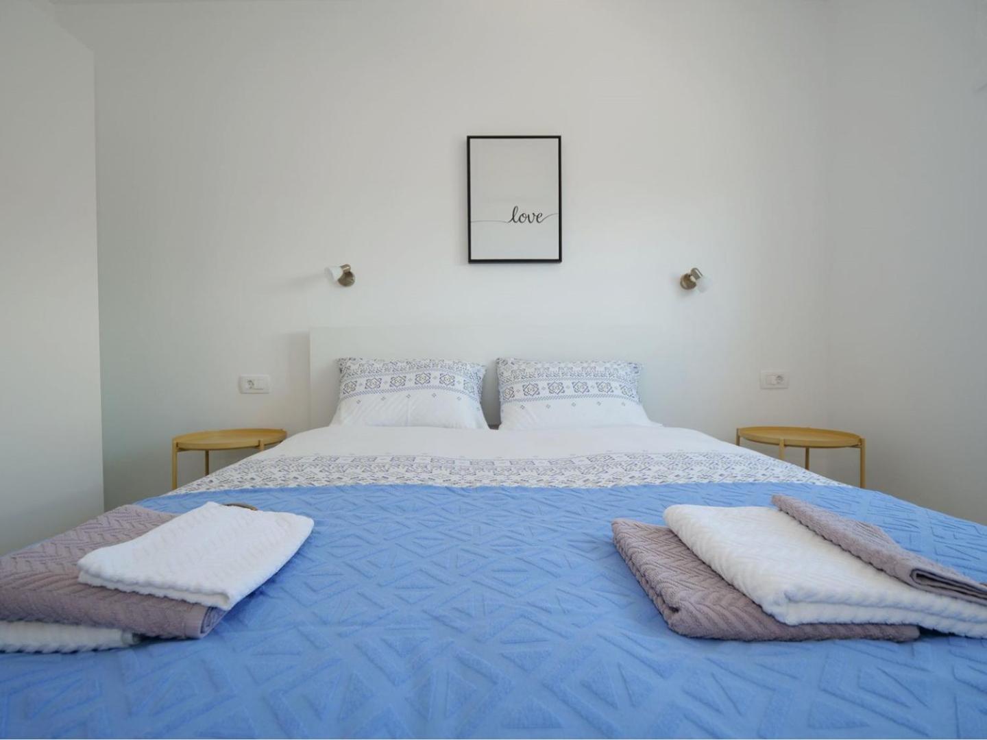 Apartment with Terrace photo 2
