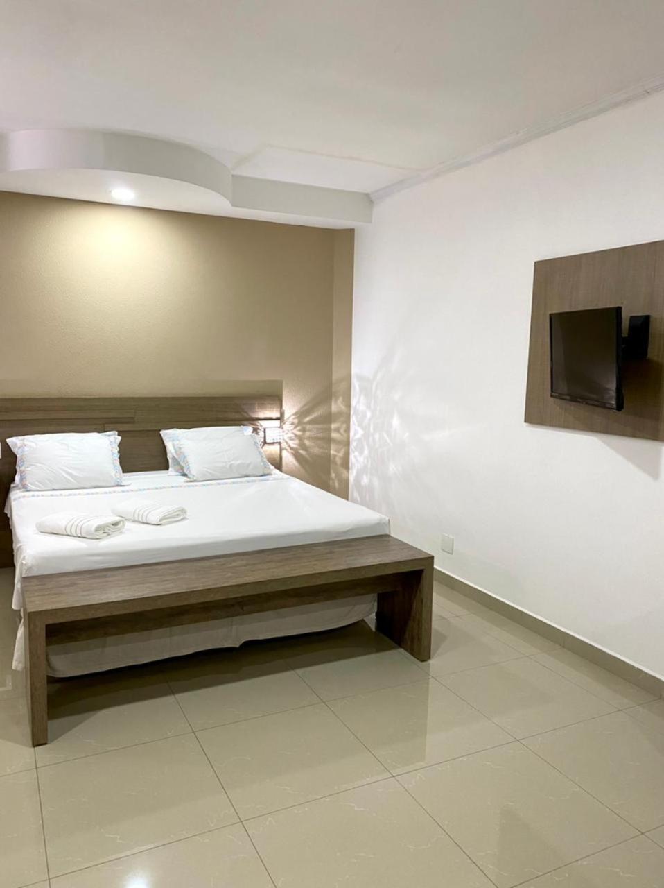Deluxe Suite with Spa Bath photo 2