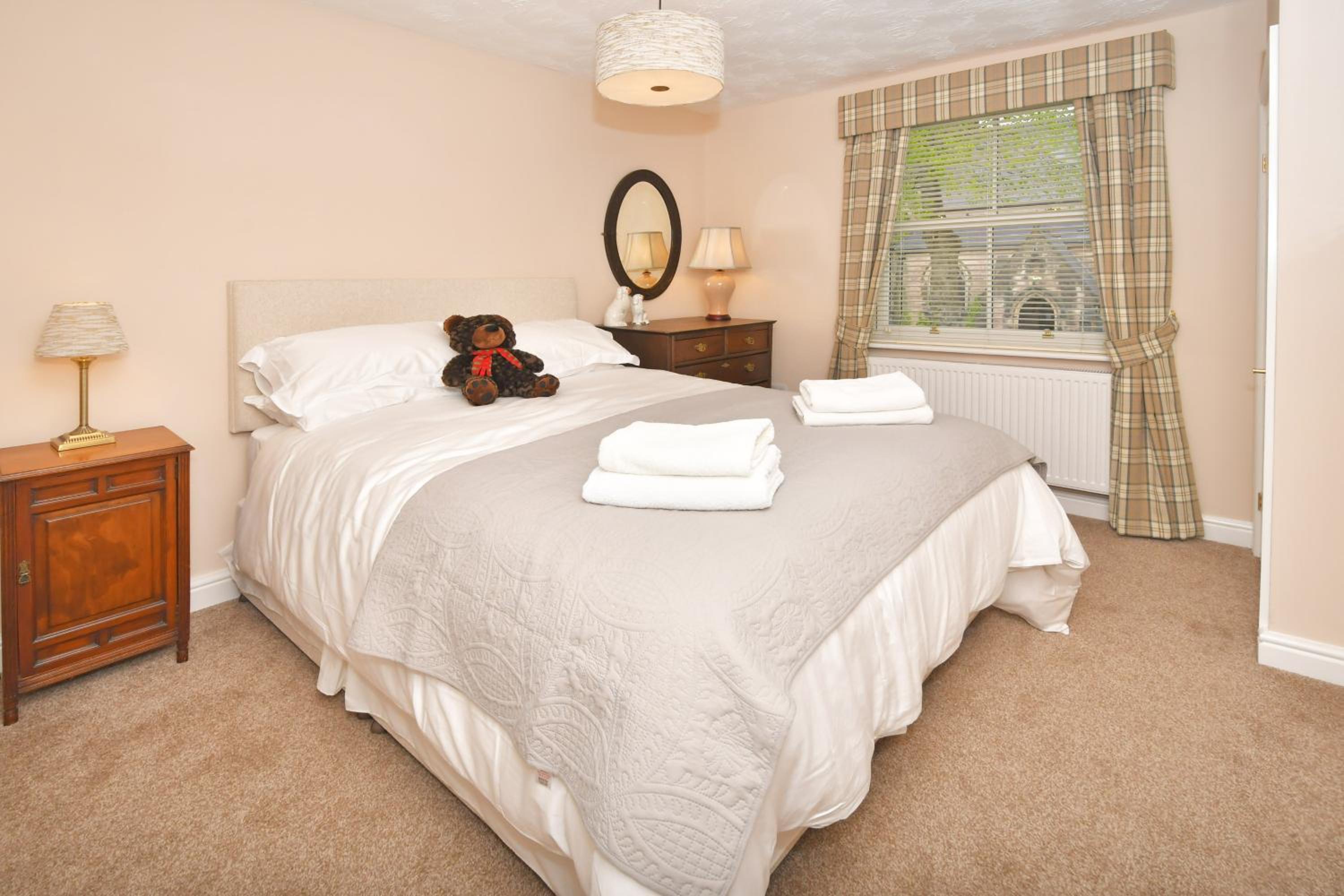 Deluxe King Room - Photo 1