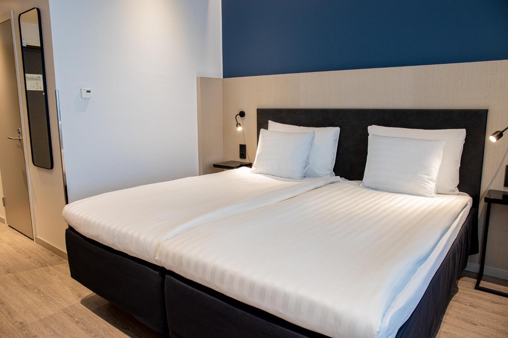Standard Twin Room photo 2