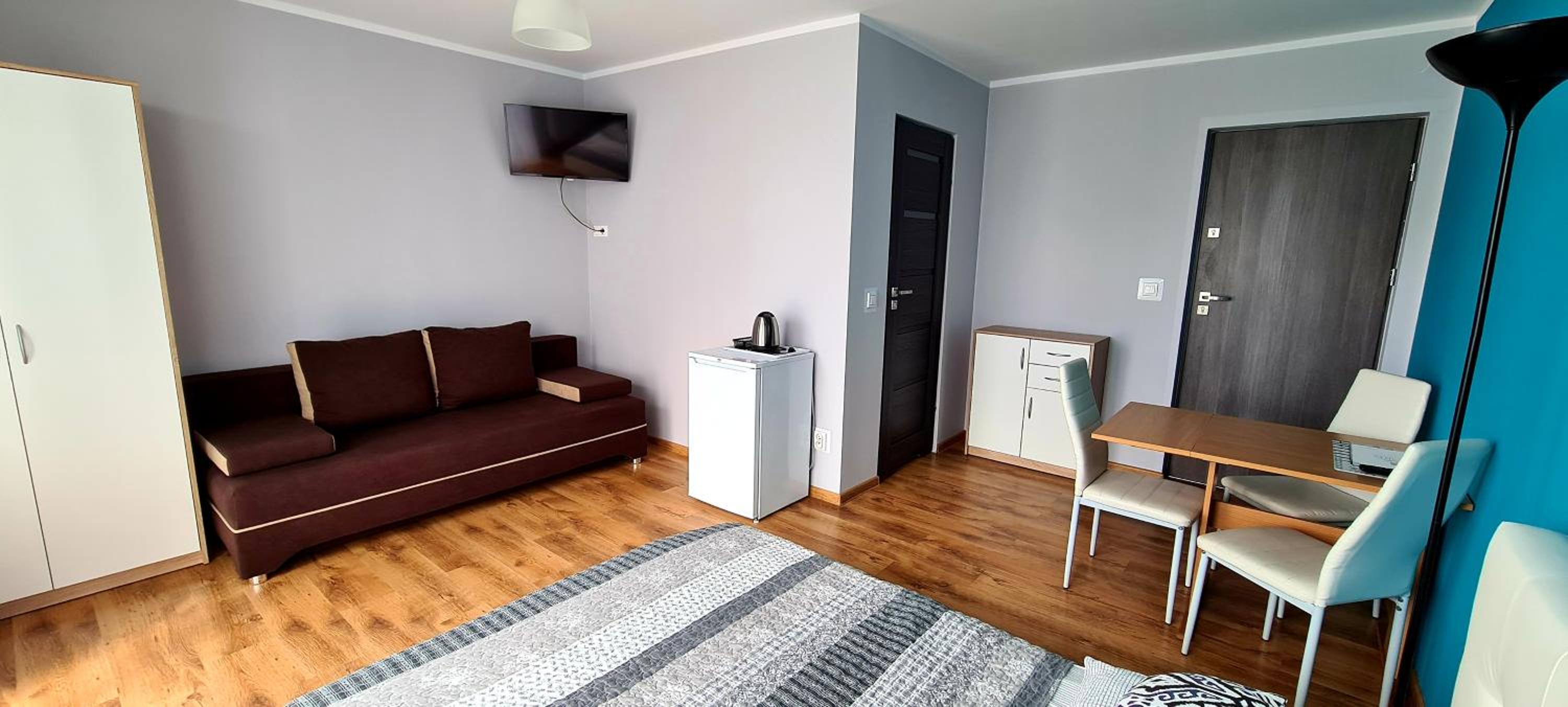 Quadruple Room with Balcony photo 3