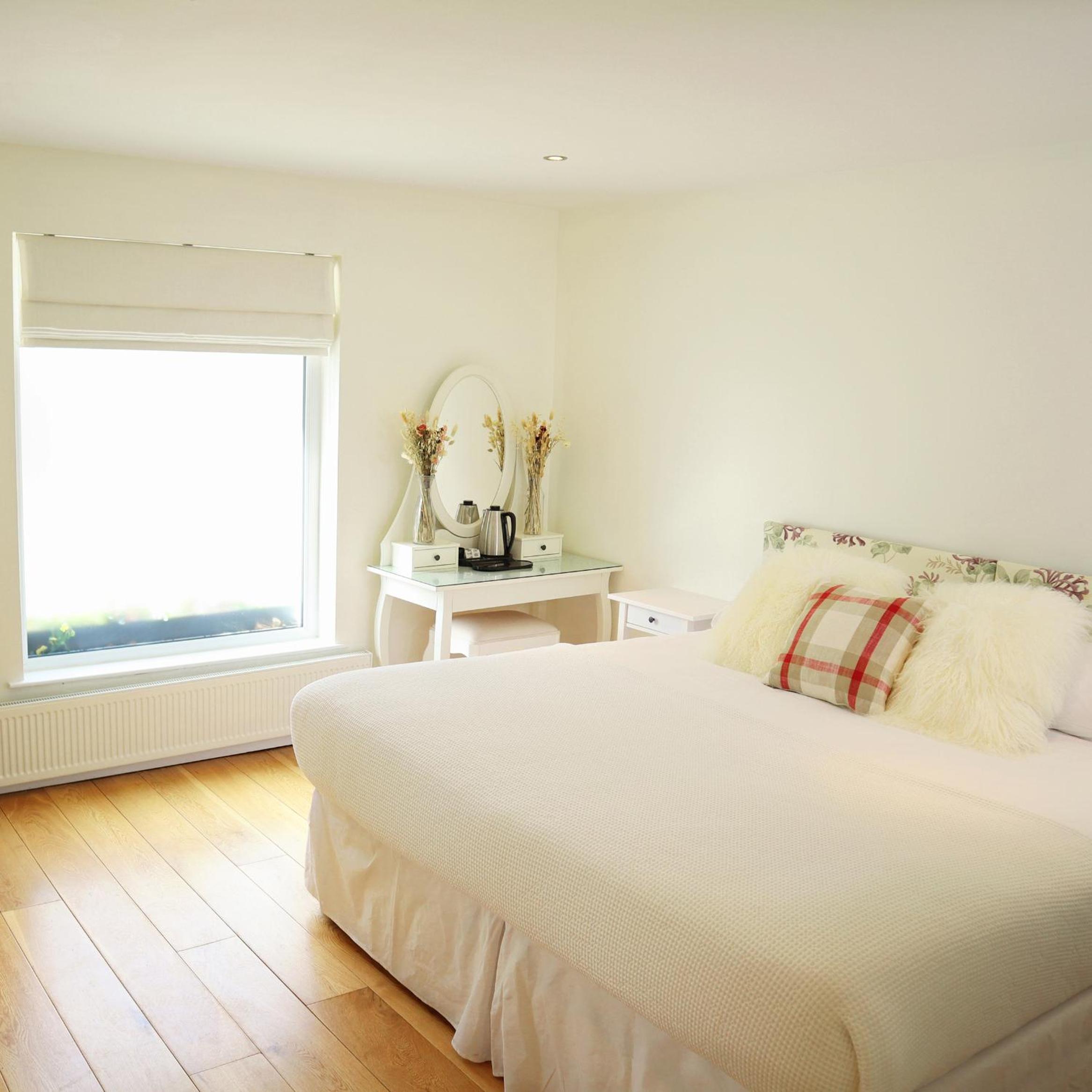 Twin Room with Shower - Photo 1