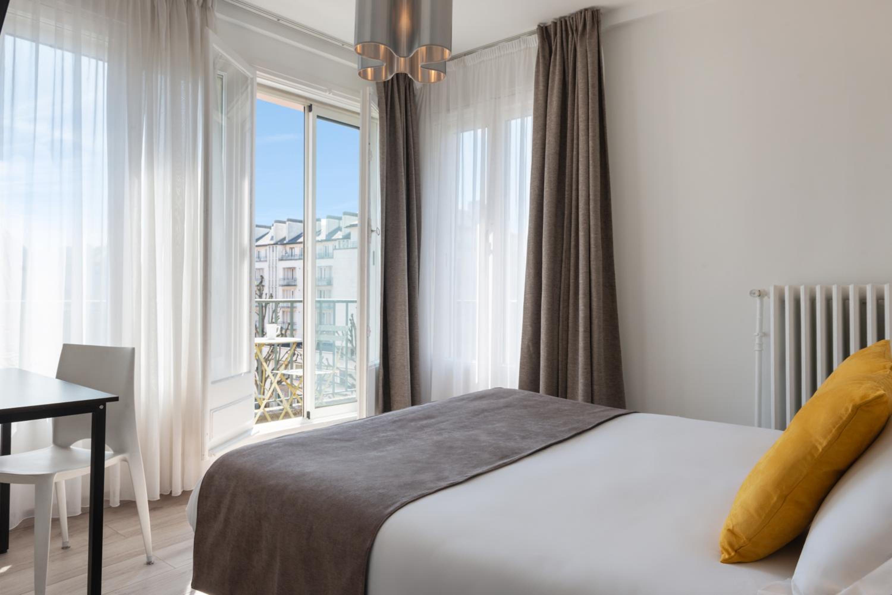 Superior Double Room with Balcony