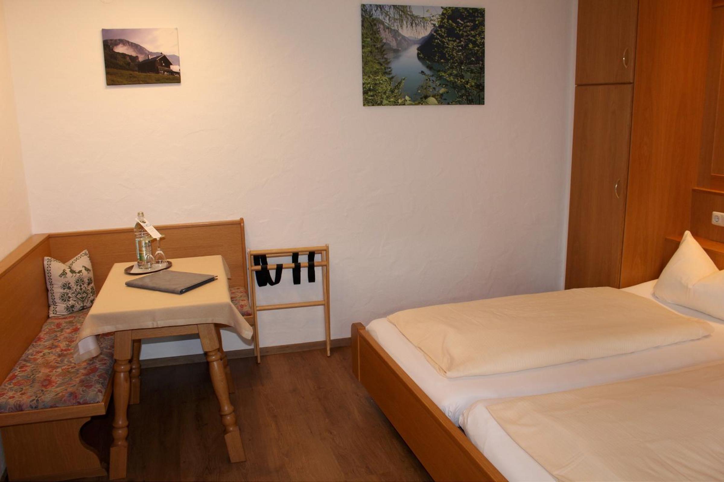 Economy Double Room photo 3