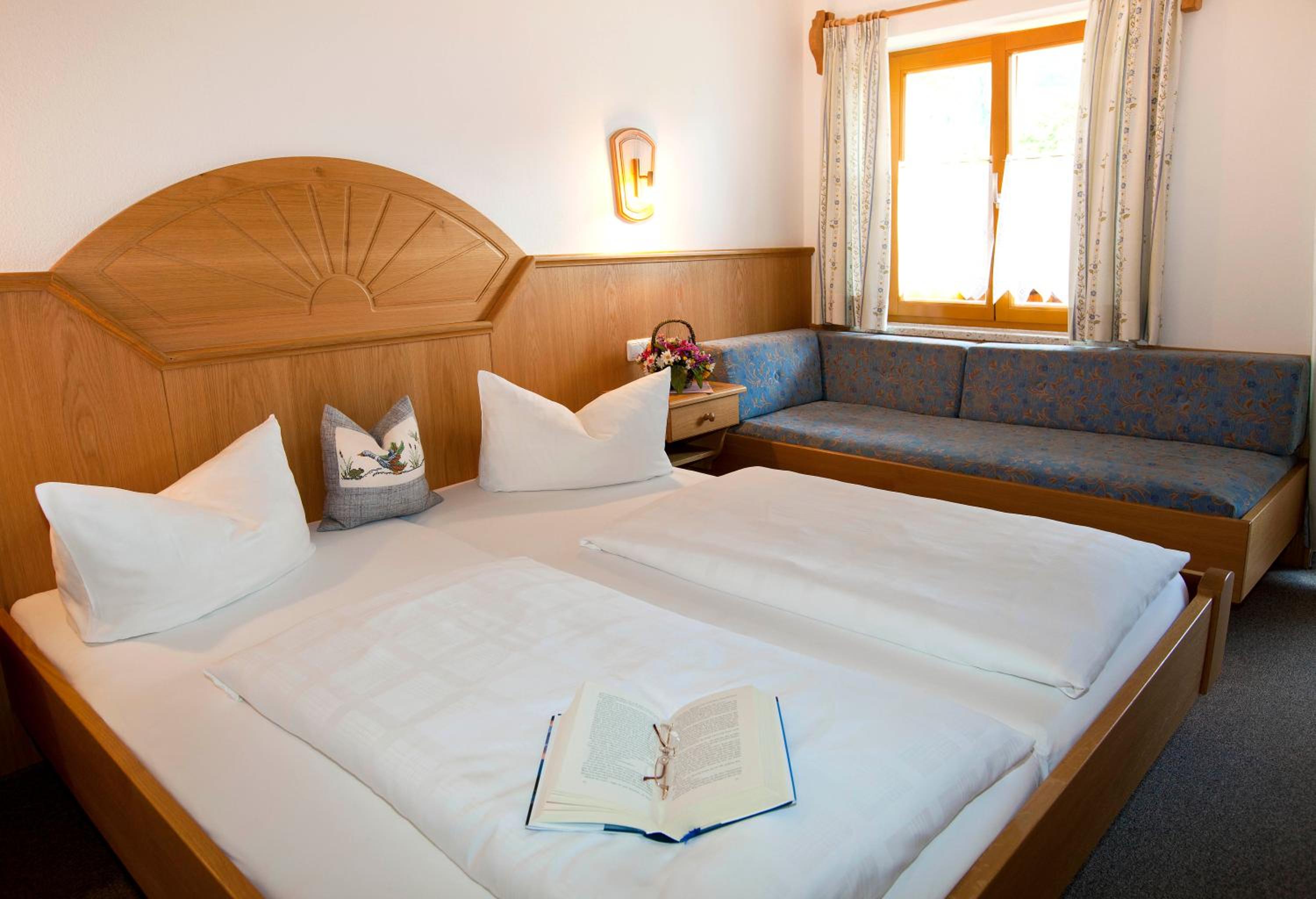 Standard Double Room photo 3