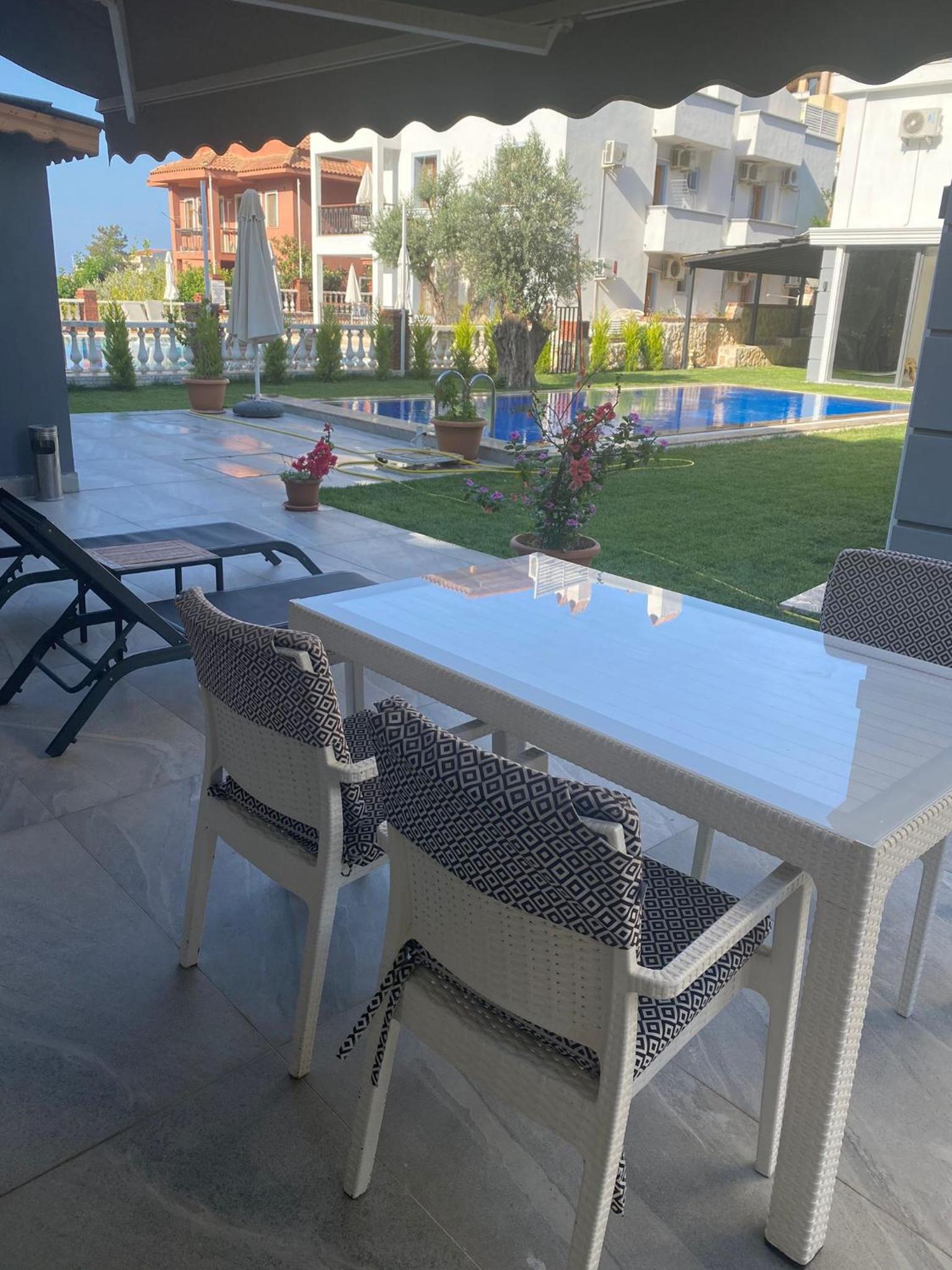 Apartment with Pool View  - Photo 34