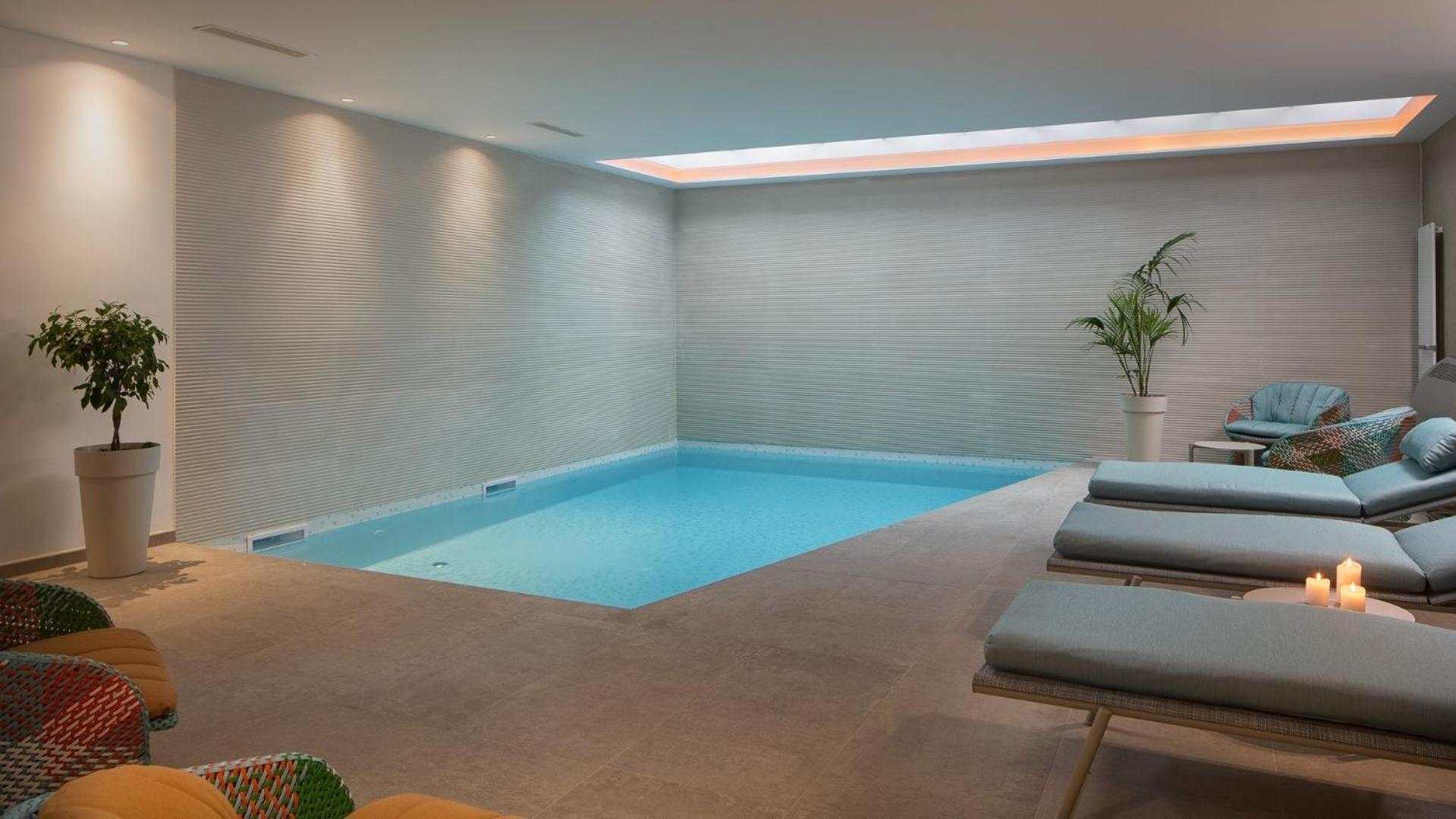 Villa With Private Pool photo 3