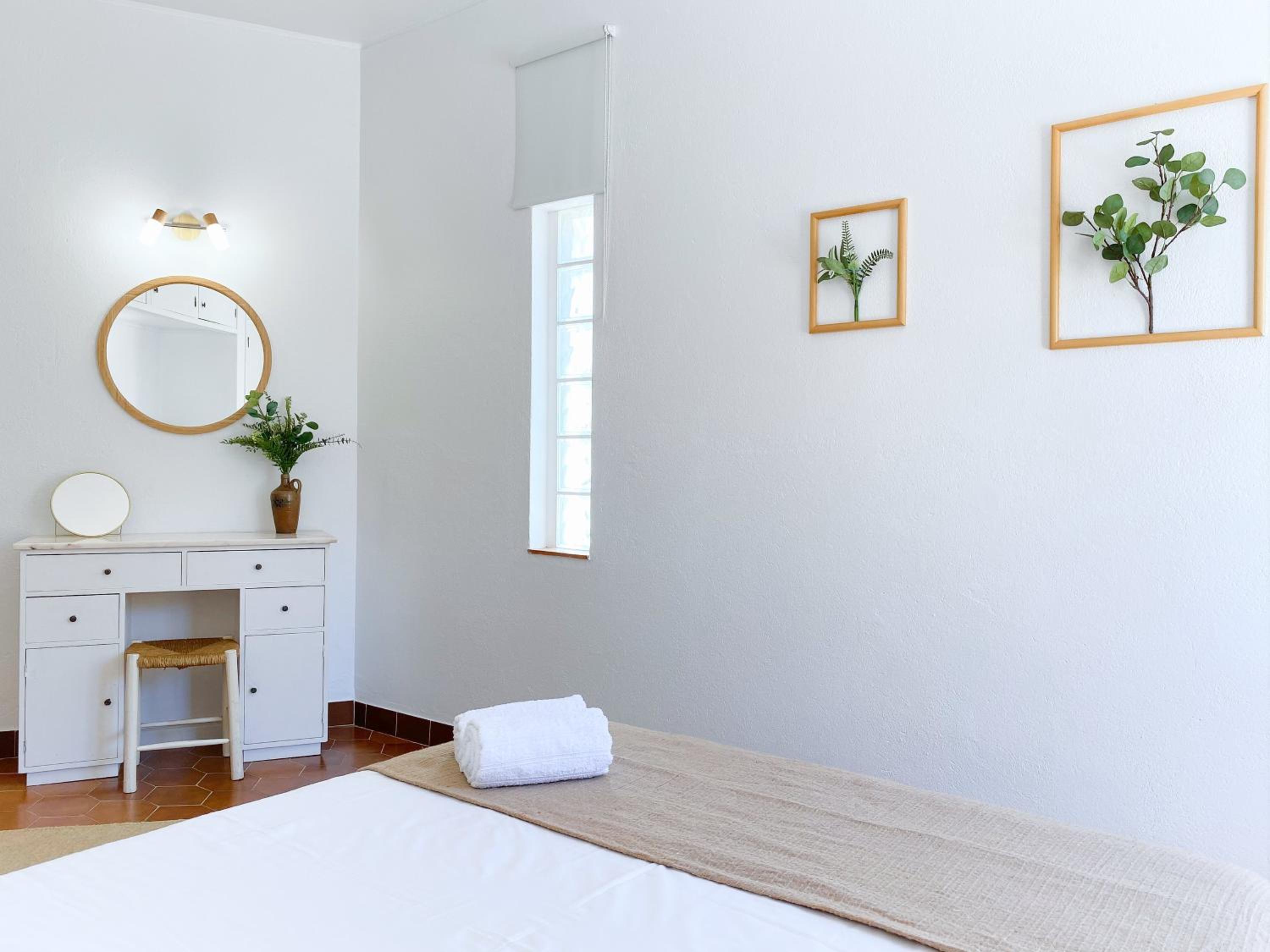 Three-Bedroom House photo 2
