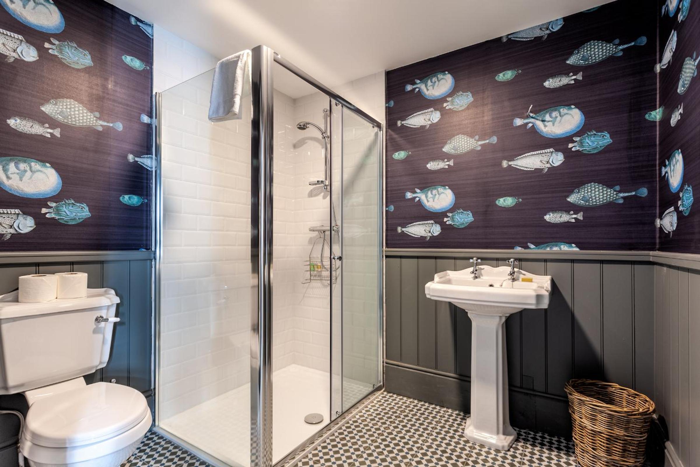 Deluxe Double or Twin Room - Photo 10