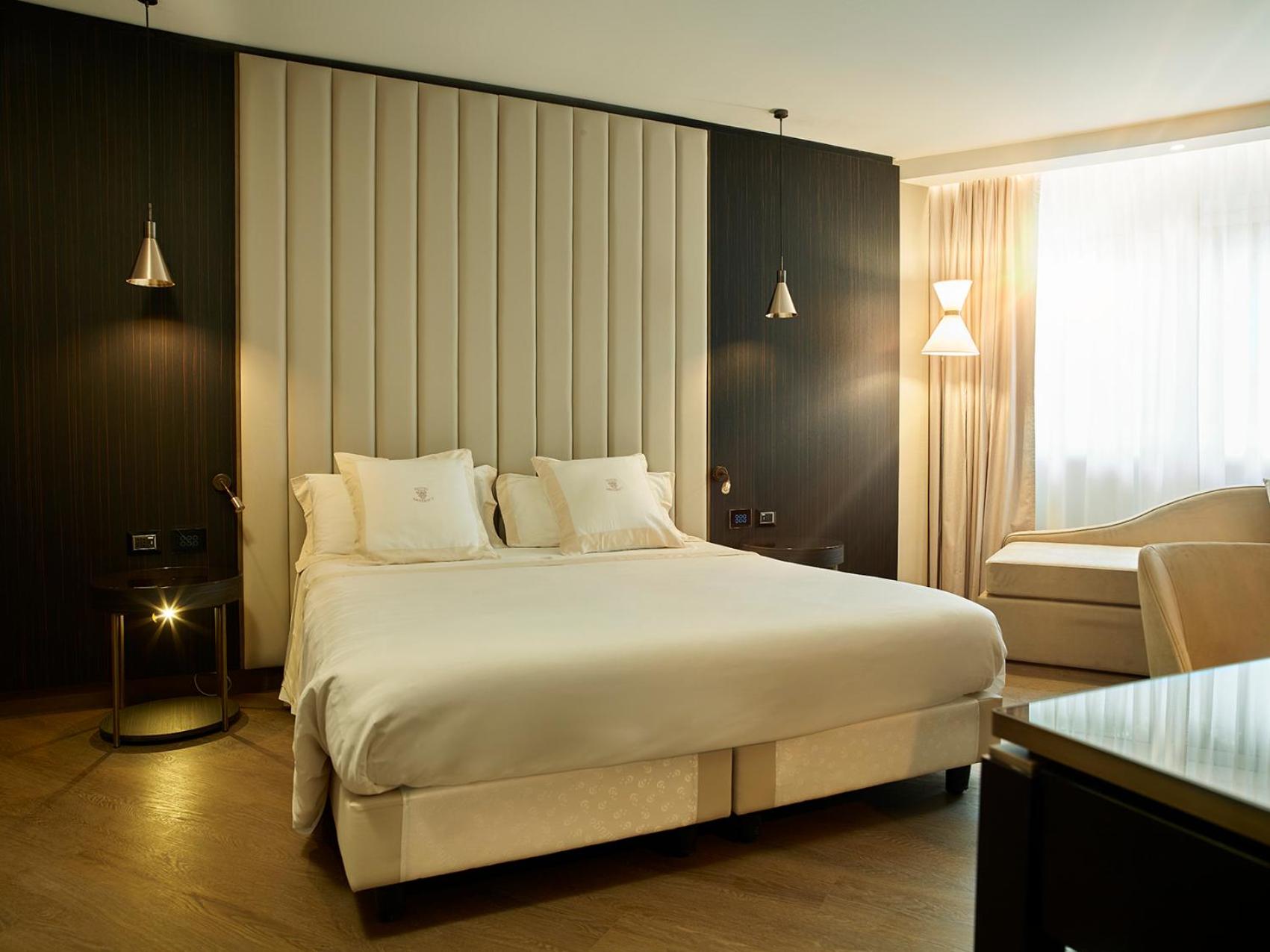 Luxury Double Room - Photo 10